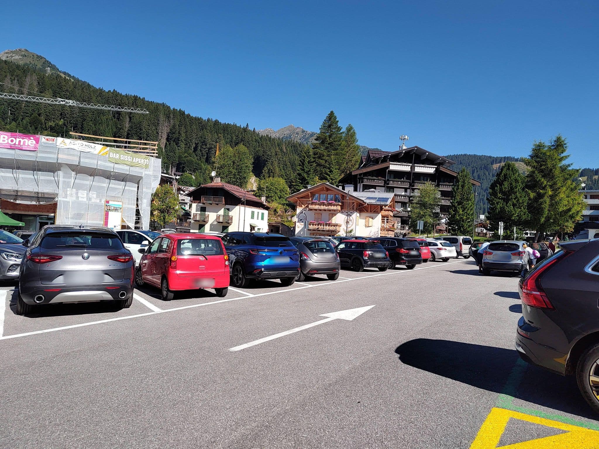 Street view near Italo, Pinzolo — © lary_fede (CC BY-SA · Mapillary)