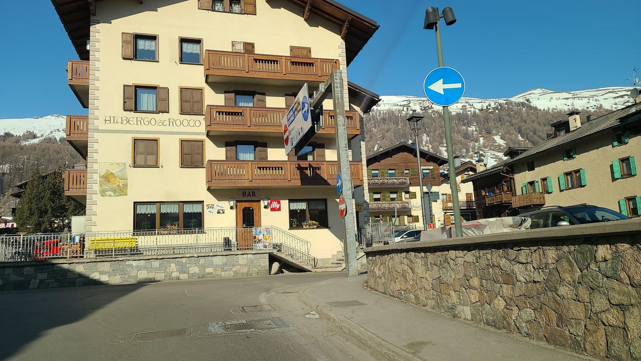 Street view near Piccolo Mondo, Livigno