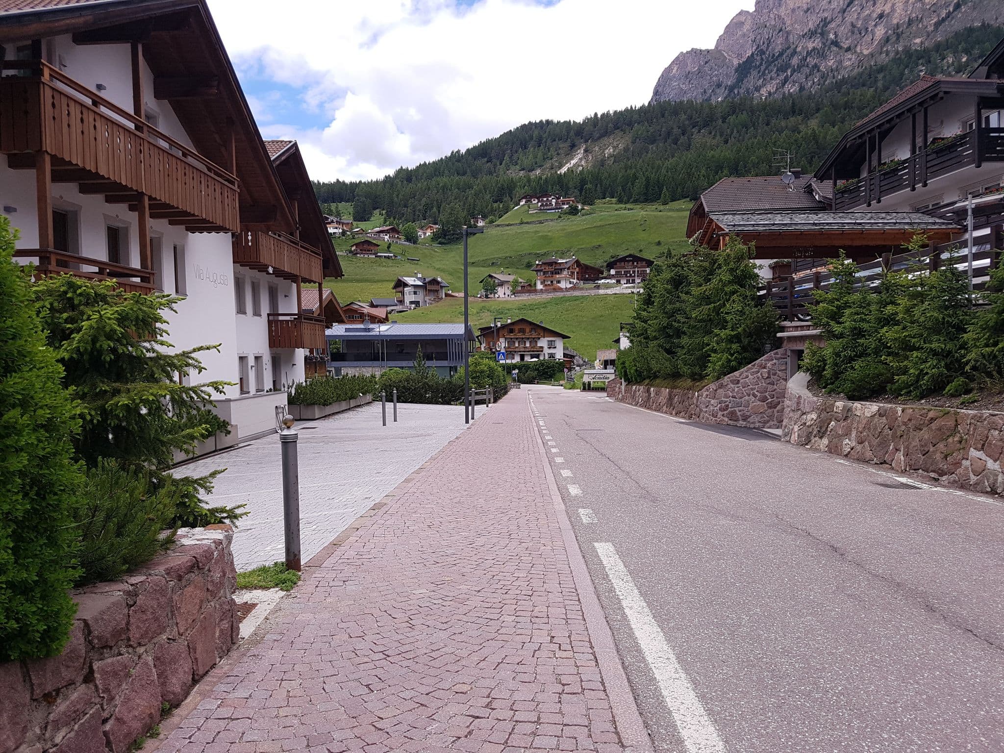 Street view near Villa Augusta, Selva