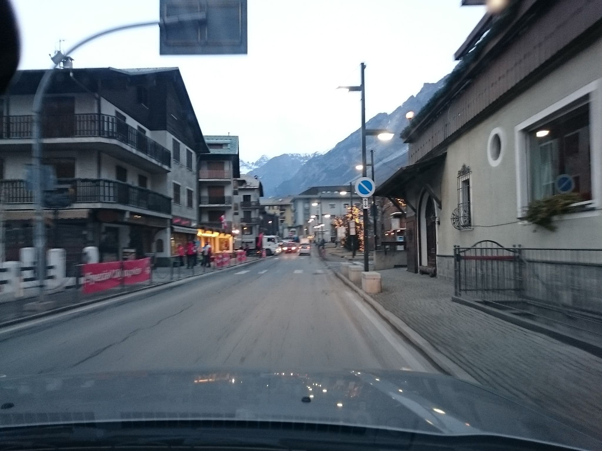 Street view near Hotel Baita dei Pini, Bormio — © voschix (CC BY-SA · Mapillary)
