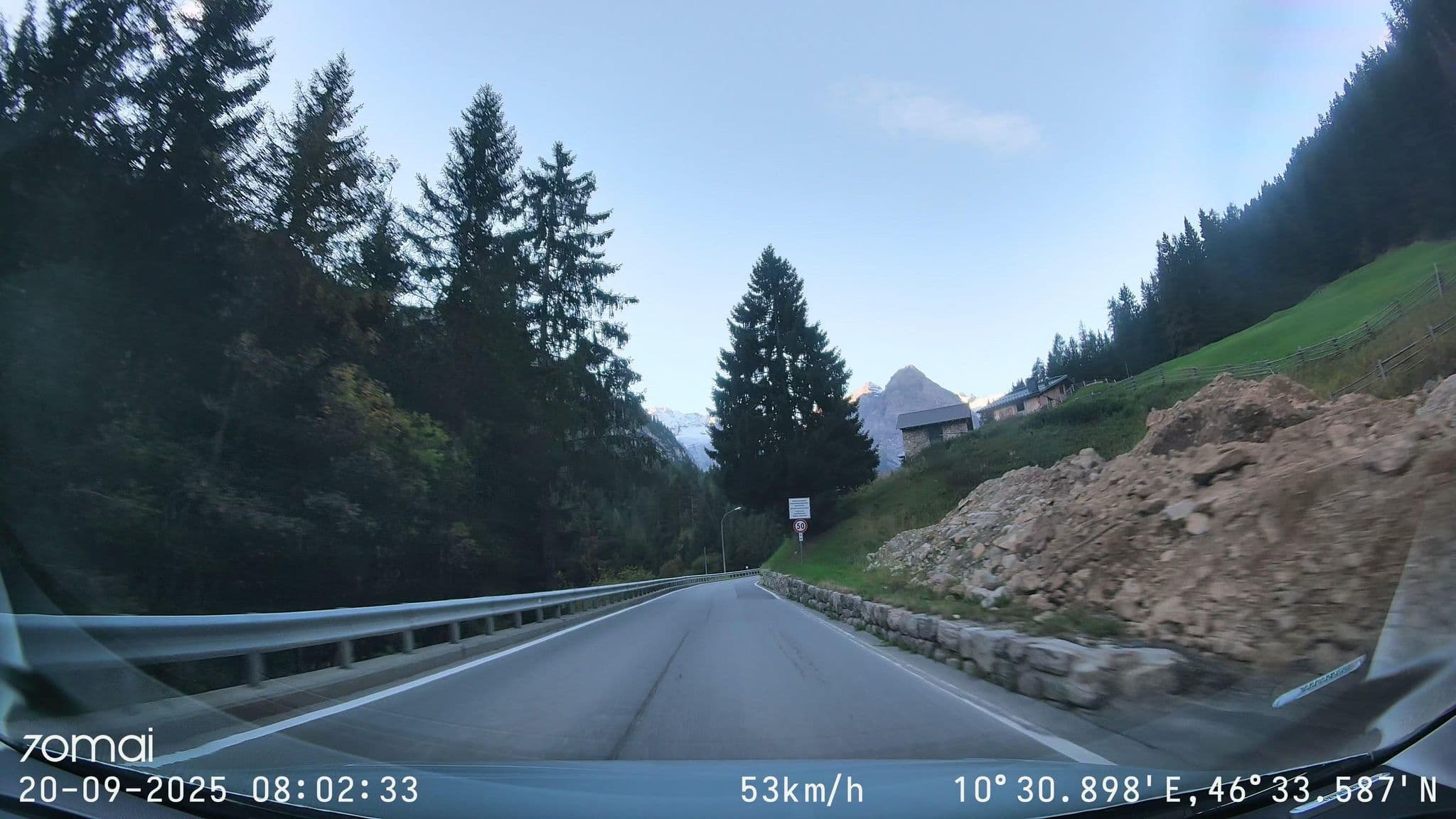 Street view near Hotel Tannenheim, Prato Allo Stelvio — © doriel (CC BY-SA · Mapillary)