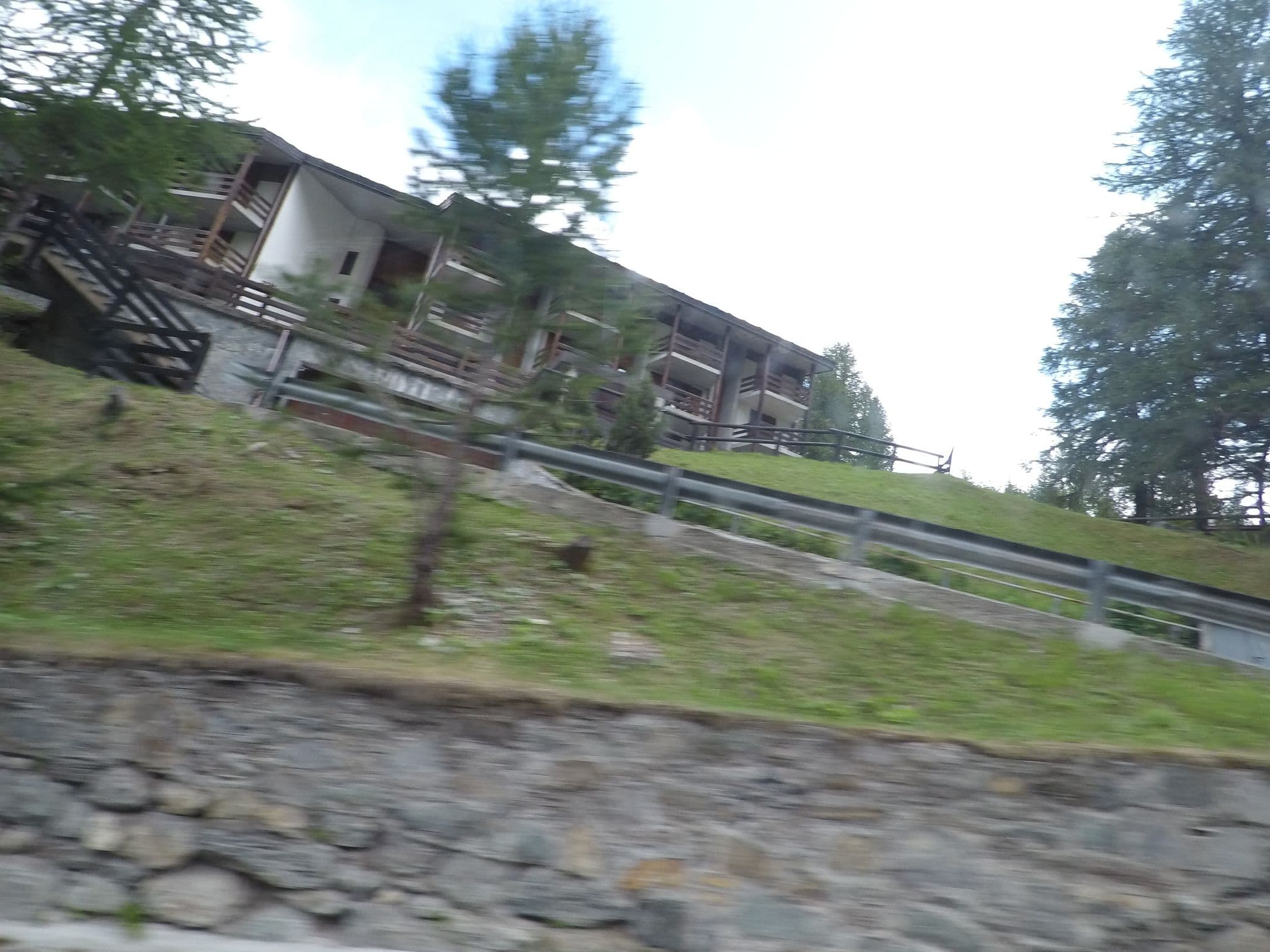 Street view near Hermitage Hotel Relais & Chateaux, Valtournenche — © bcostacurta (CC BY-SA · Mapillary)