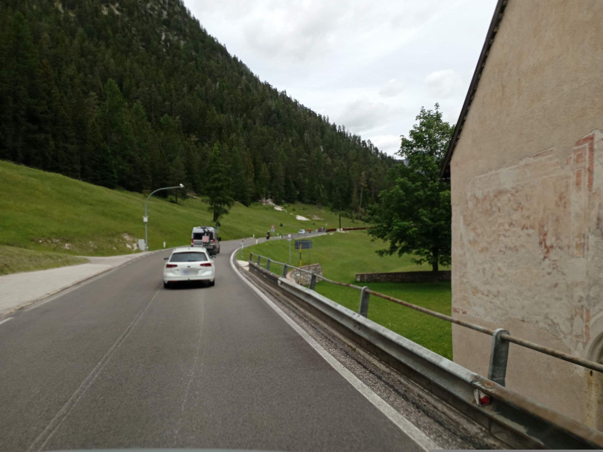 Street view near Rifugio Albergo Ospitale, Cortina d'Ampezzo