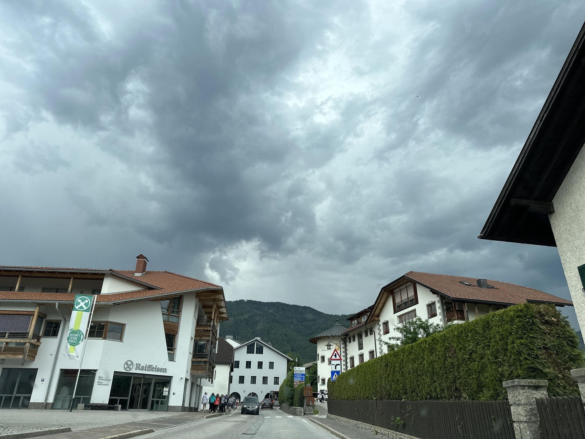 Street view near Moar's Hotel, Valdaora di Mezzo — © dapiang (CC BY-SA · Mapillary)