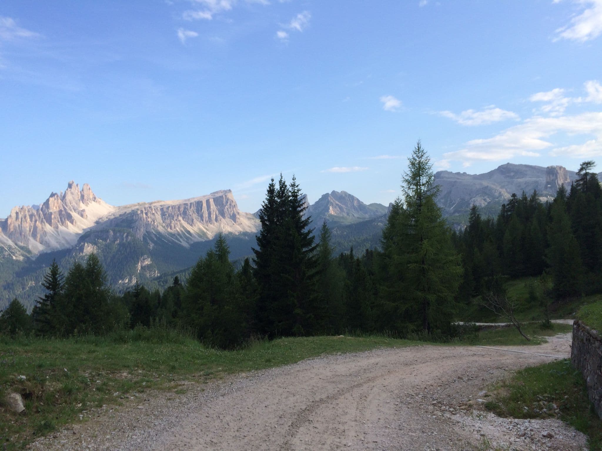 Street view near Rifugio Angelo Dibona, Cortina d'Ampezzo