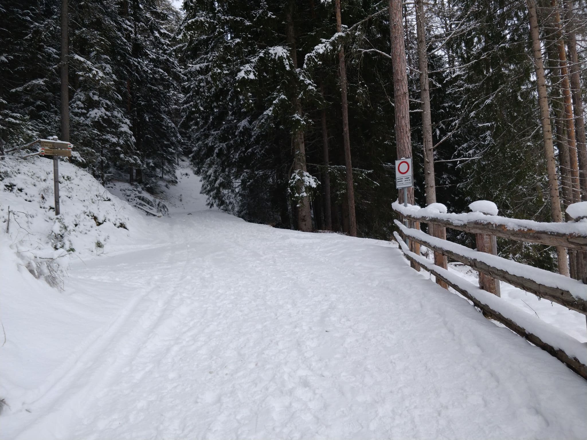 Street view near Aqua Bad Cortina - hotel & thermal baths, La Valle - Wengen