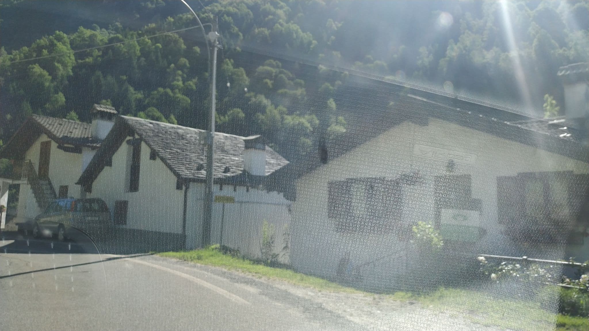 Street view near La Posa sul Lago, Varallo — © mikki65 (CC BY-SA · Mapillary)