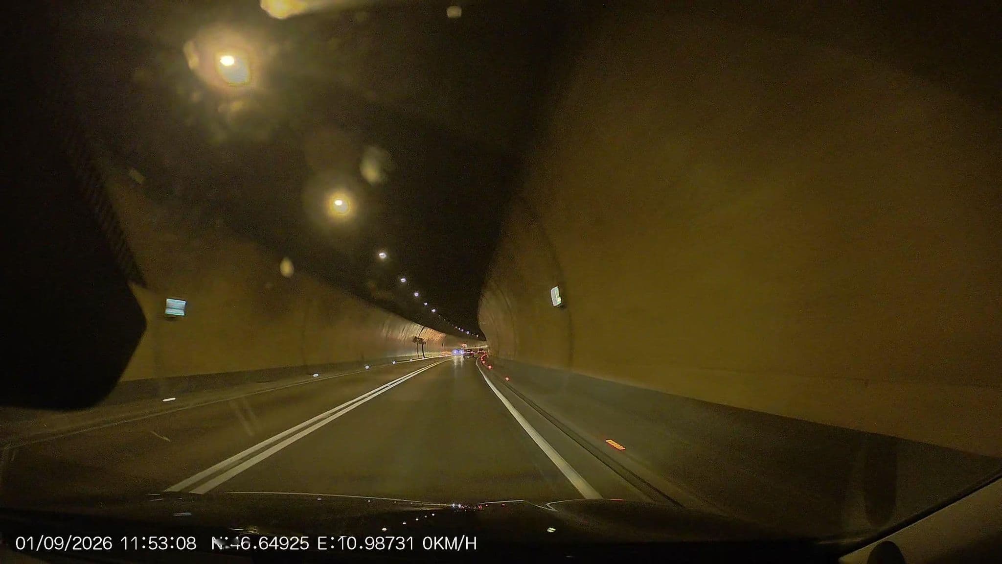 Street view near DolceVita Style & SPA Resort Lindenhof, Naturno — © AR88 (CC BY-SA · Mapillary)