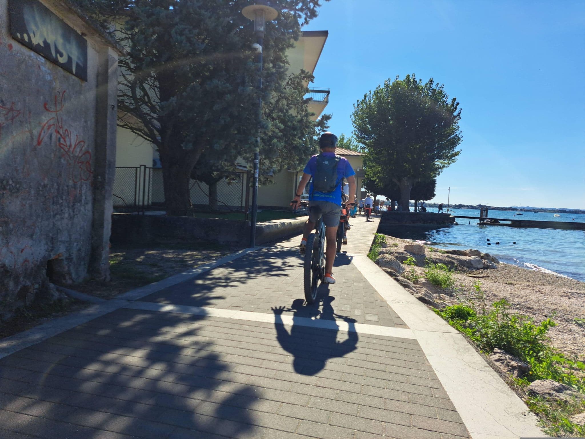 Street view near Gasparina, Peschiera del Garda — © giubar (CC BY-SA · Mapillary)