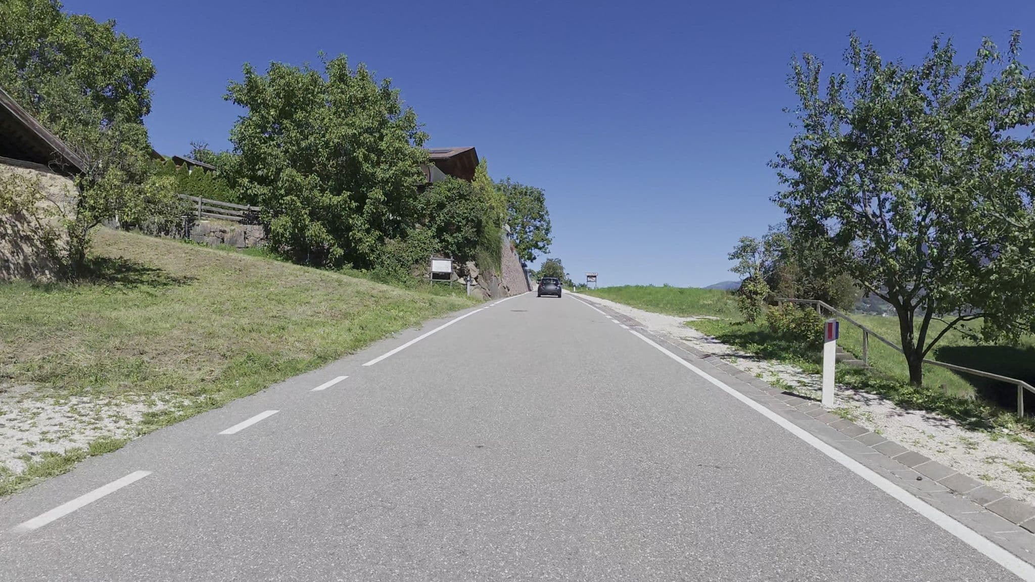 Street view near Gasserhof, Barbiano - Barbian — © Guzzi_Franze (CC BY-SA · Mapillary)