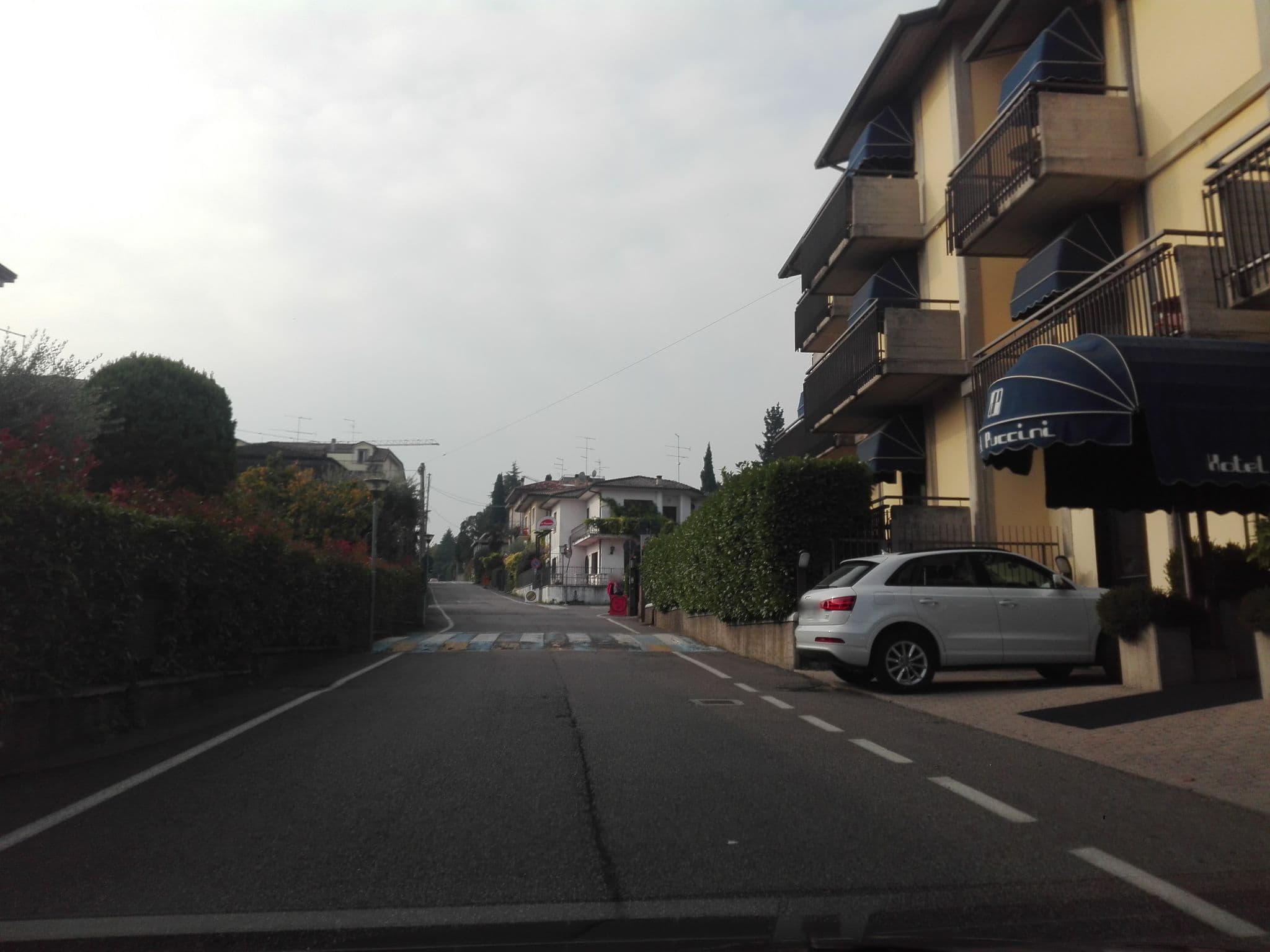 Street view near Hotel Puccini, Peschiera del Garda — © jas92 (CC BY-SA · Mapillary)