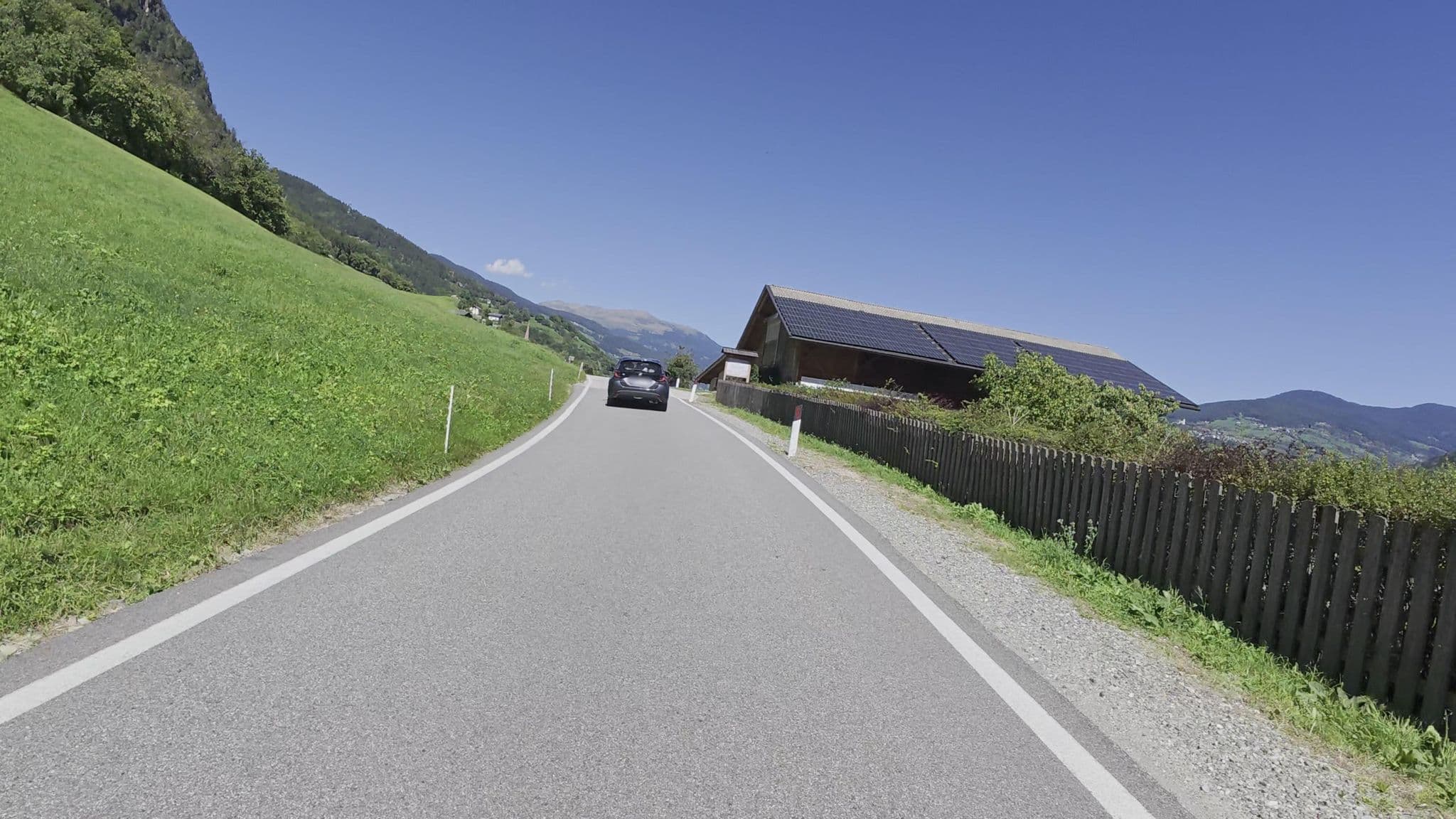Street view near Pennhof, Barbiano - Barbian — © Guzzi_Franze (CC BY-SA · Mapillary)