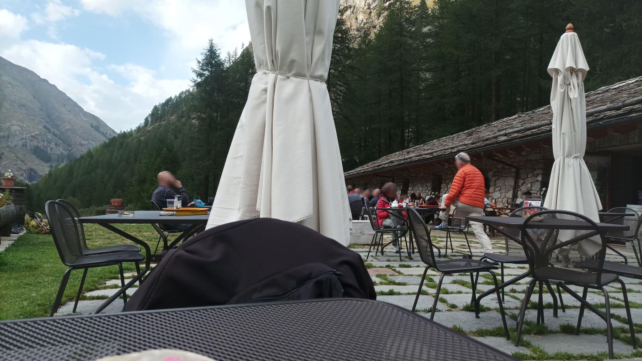 Street view near Rifugio Tetras Lyre, Aymavilles — © Jukyae (CC BY-SA · Mapillary)