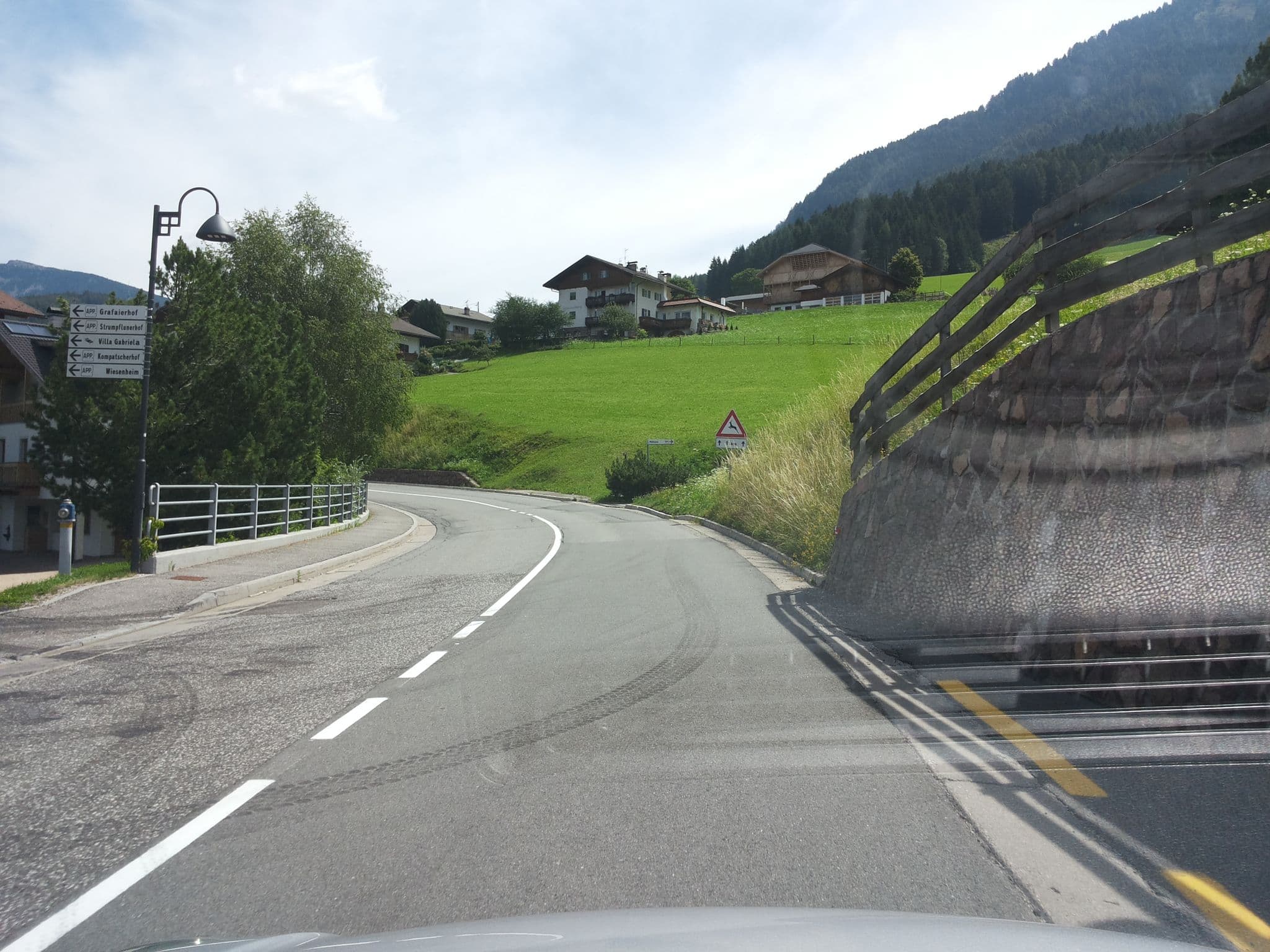Street view near Haus Pötzes, Castelrotto — © musuruan (CC BY-SA · Mapillary)