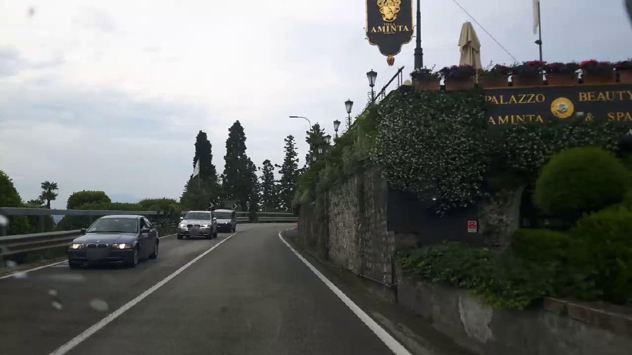 Street view near Villa Aminta, Stresa — © roadroid (CC BY-SA · Mapillary)