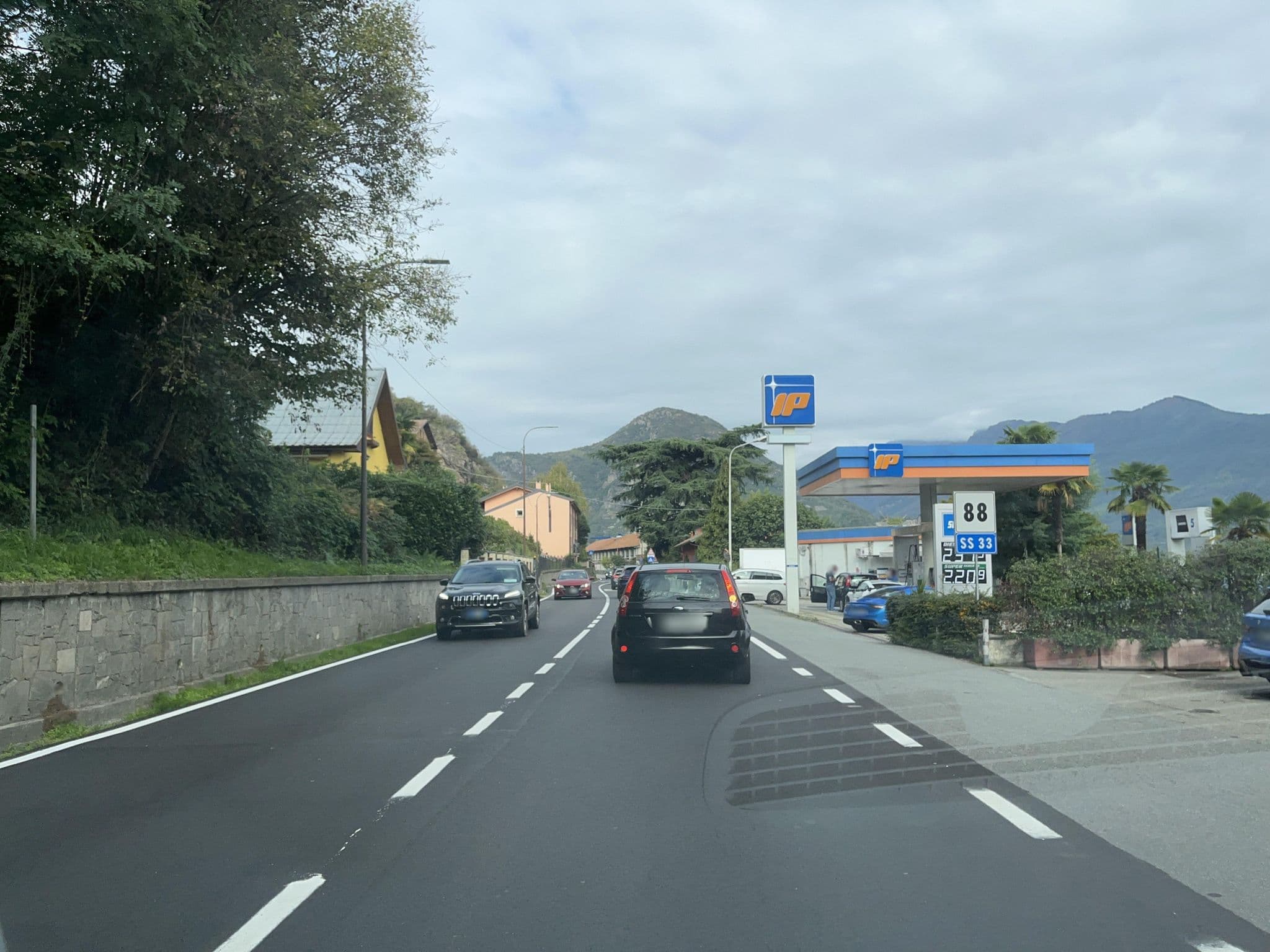 Street view near Hotel Carillon, Baveno — © fod (CC BY-SA · Mapillary)