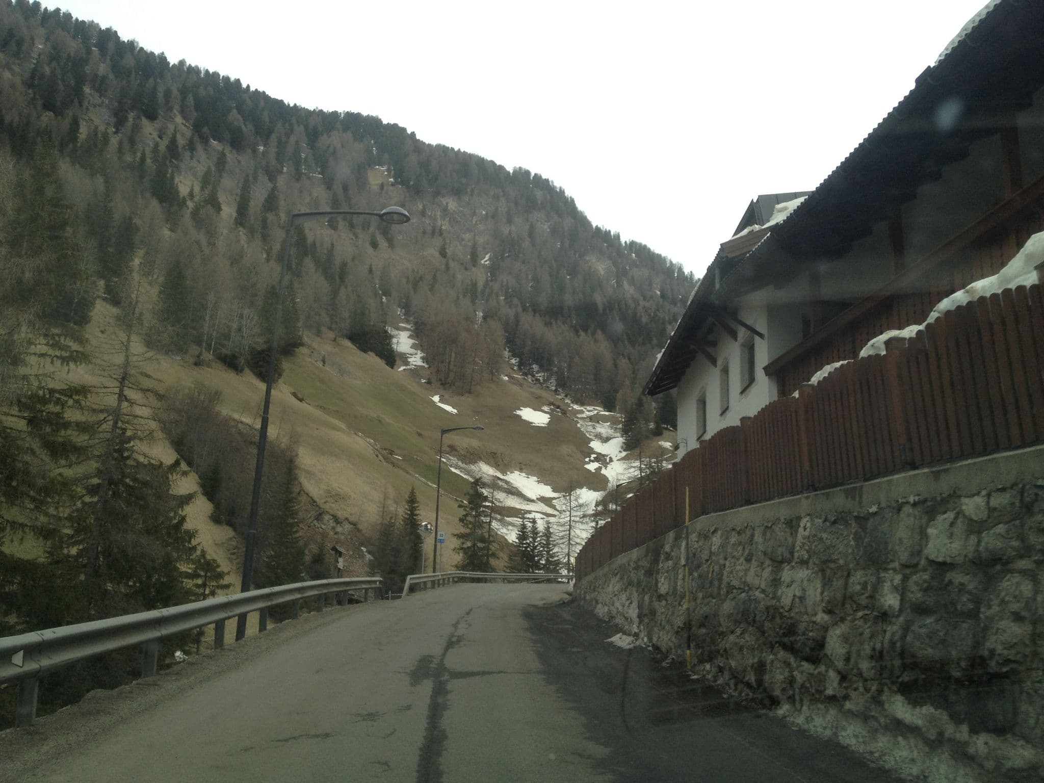 Street view near Merk Mountain Residence, Selva