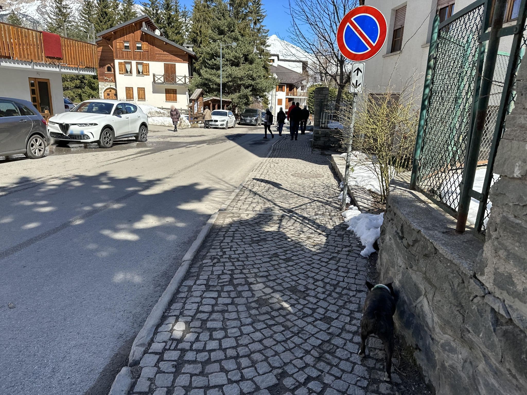 Street view near Serendipity Hotel, Sauze d'Oulx — © RSTQ (CC BY-SA · Mapillary)