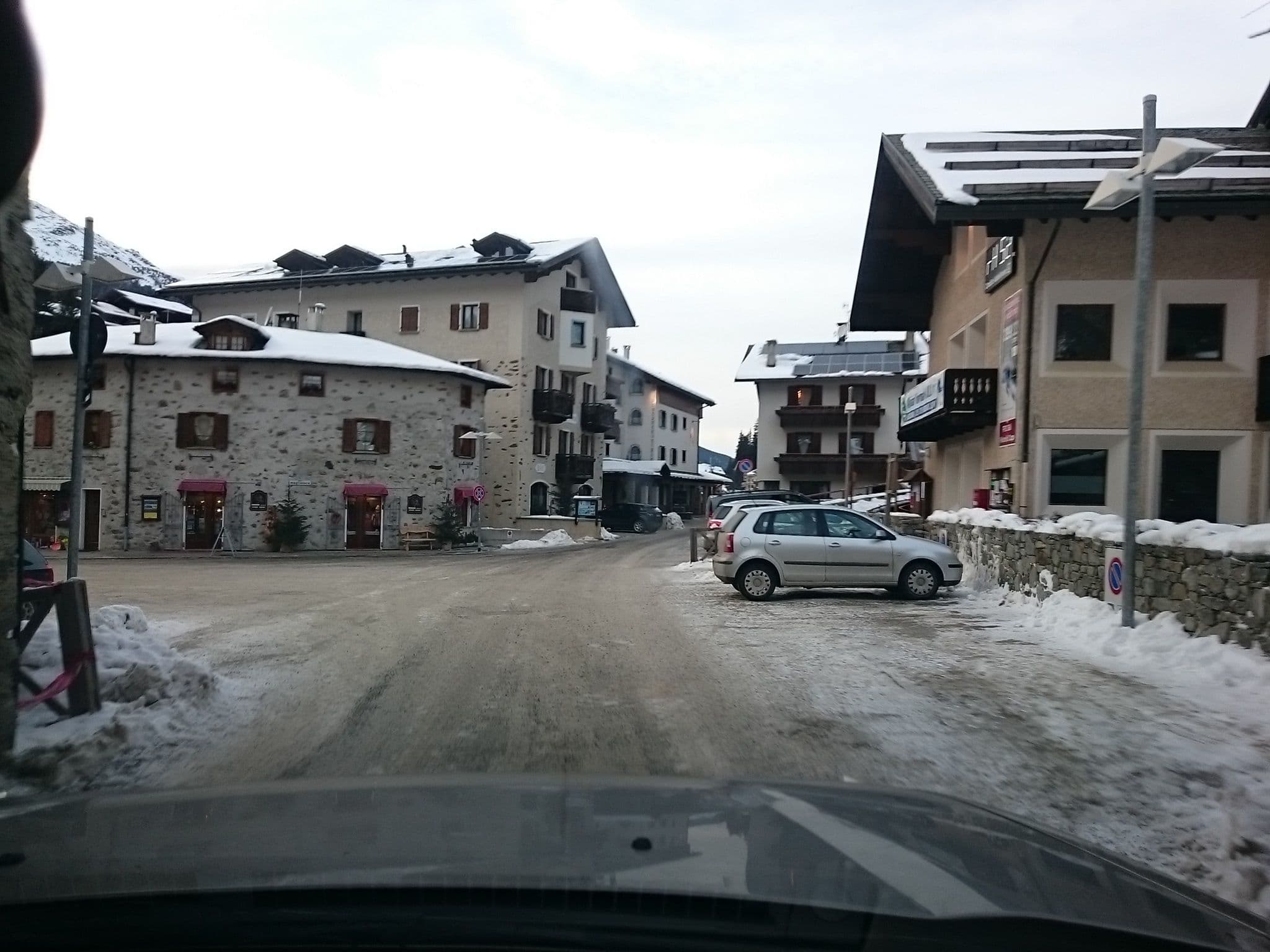 Street view near Hotel Pedranzini, San Nicolò — © voschix (CC BY-SA · Mapillary)