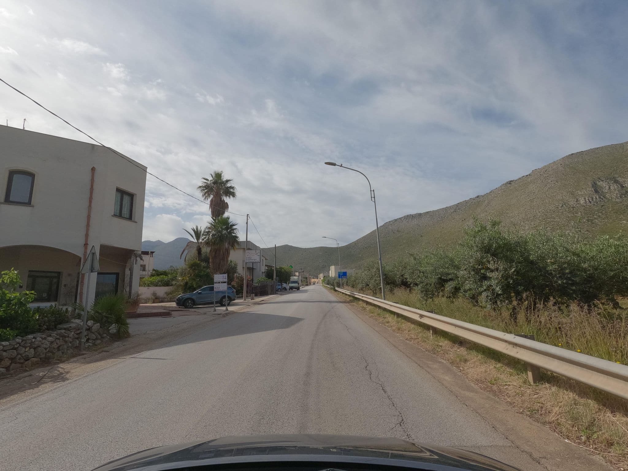 Street view near Hotel Ritrovo, Castelluzzo — © ESTmapper1001 (CC BY-SA · Mapillary)