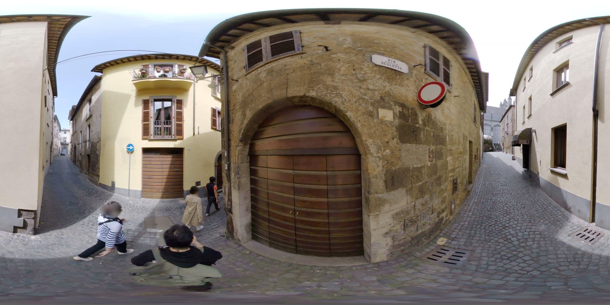 Street view near Hotel Duomo, Orvieto — © mapconcierge (CC BY-SA · Mapillary)