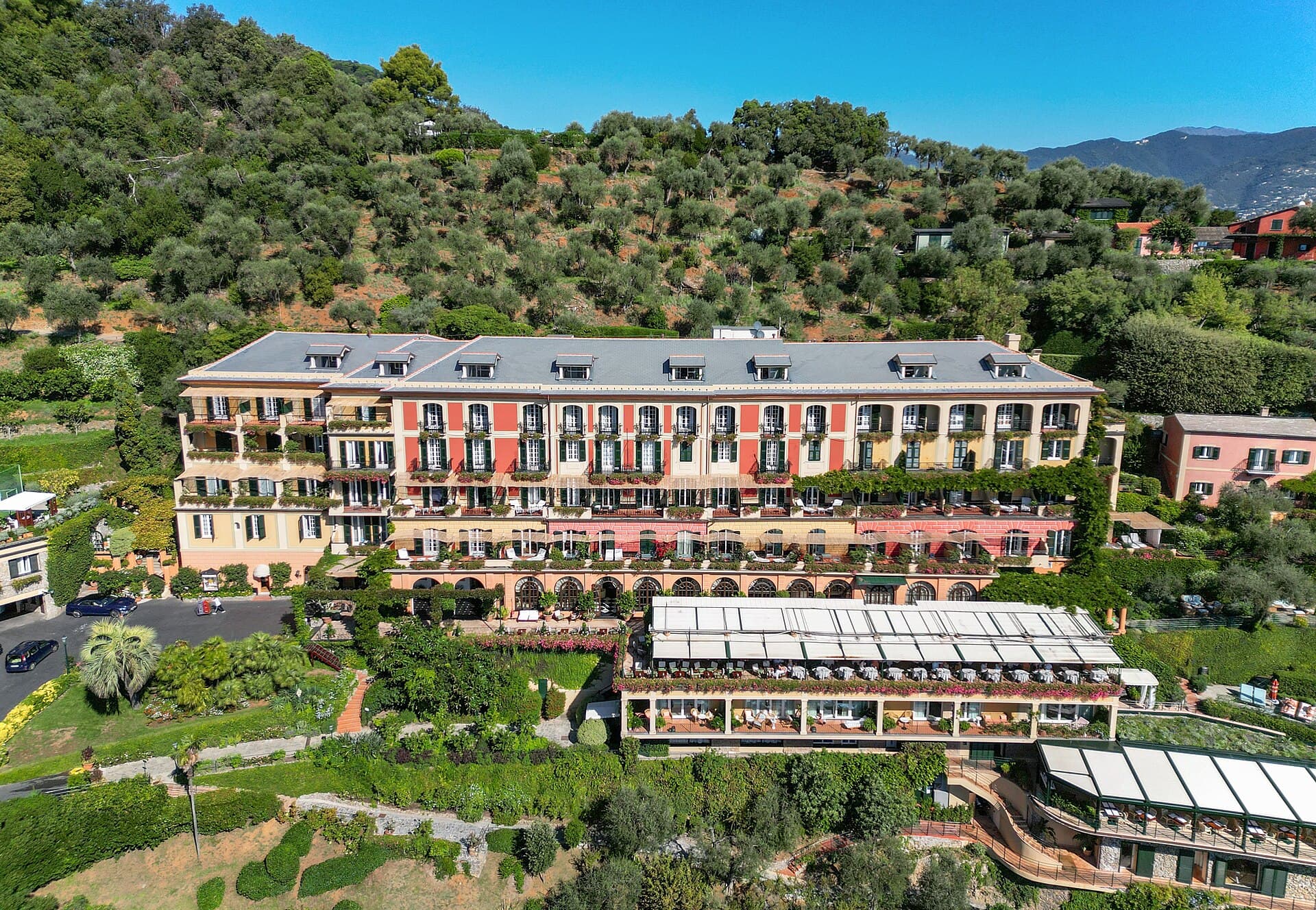 Hotel Splendido Mare (via Wikimedia Commons, CC BY 4.0)