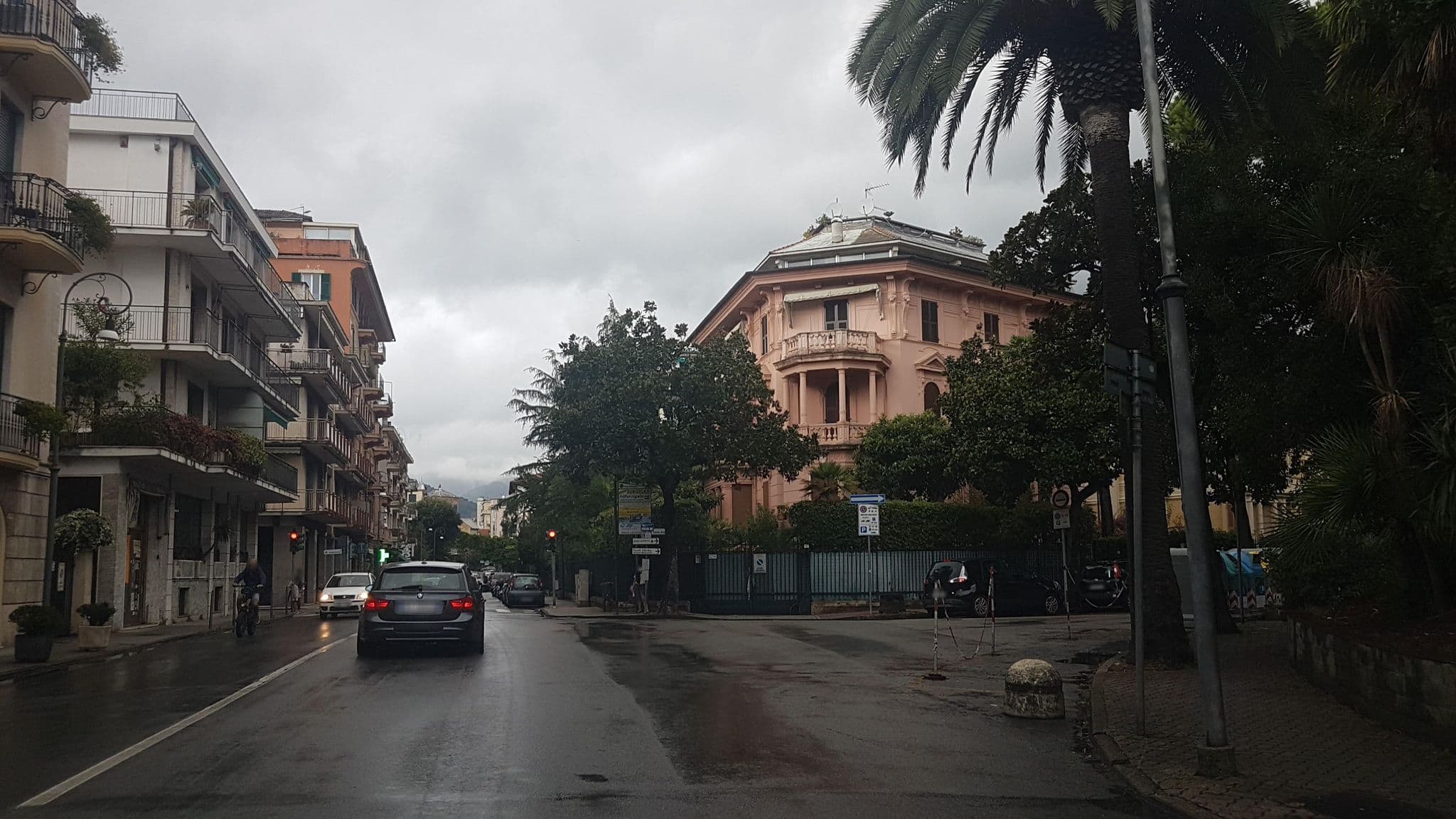 Street view near Hotel Giulio Cesare, Rapallo — © jopparn (CC BY-SA · Mapillary)