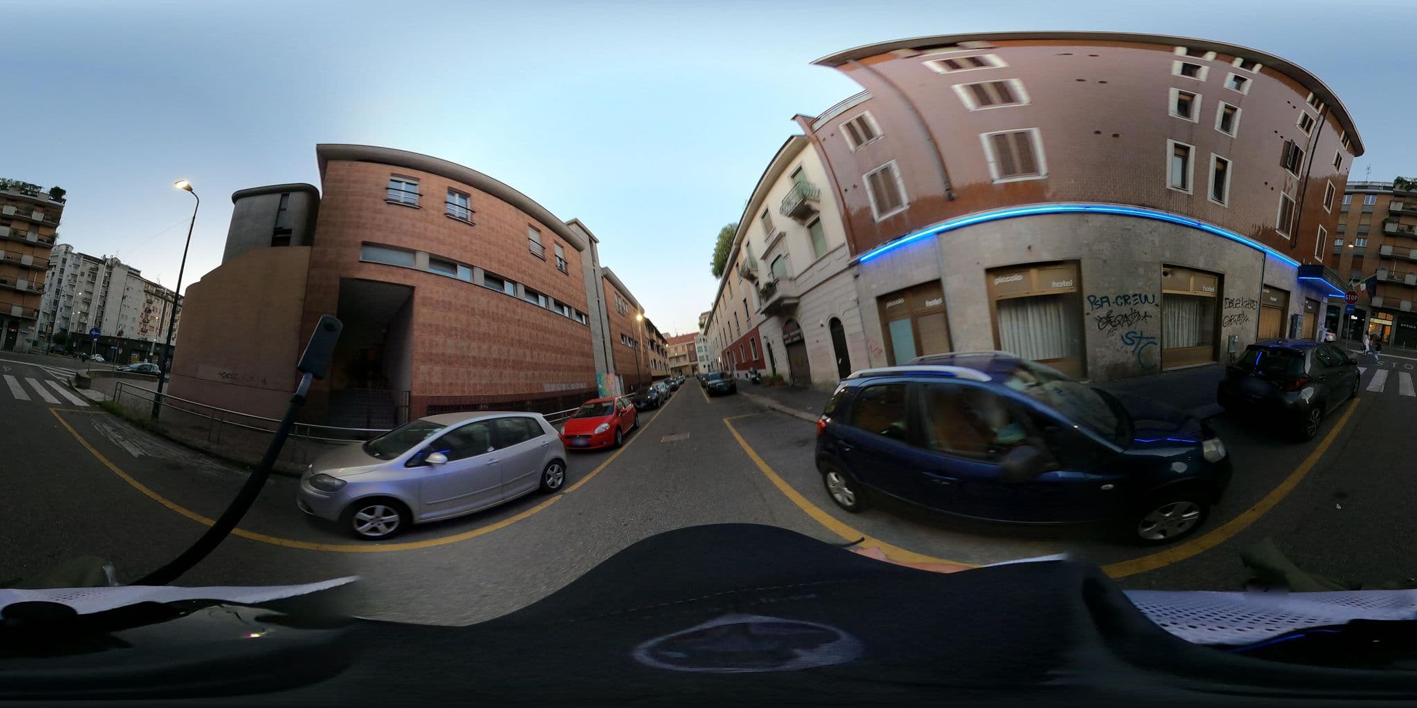 Street view near Piccolo Hotel, Chinatown — © mapconcierge (CC BY-SA · Mapillary)