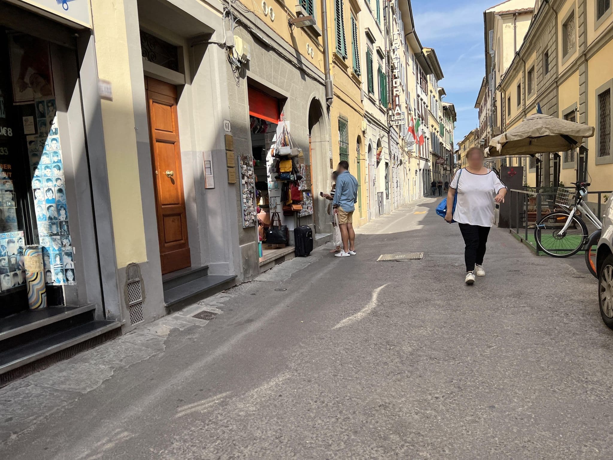 Street view near Il Ghiro Guesthouse, Florence — © shogohirasawa (CC BY-SA · Mapillary)