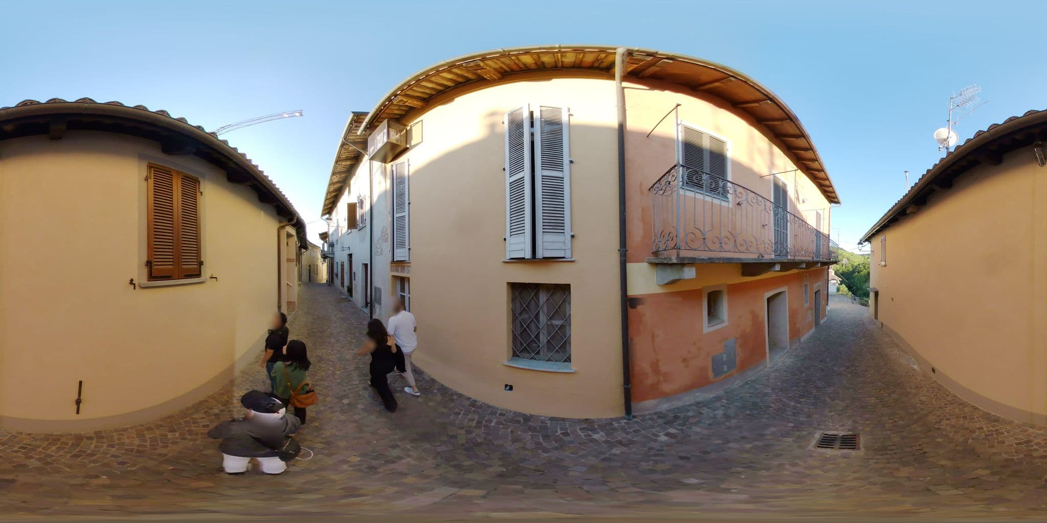 Street view near La Giolitta Bed & Breakfast, La Morra — © mapconcierge (CC BY-SA · Mapillary)