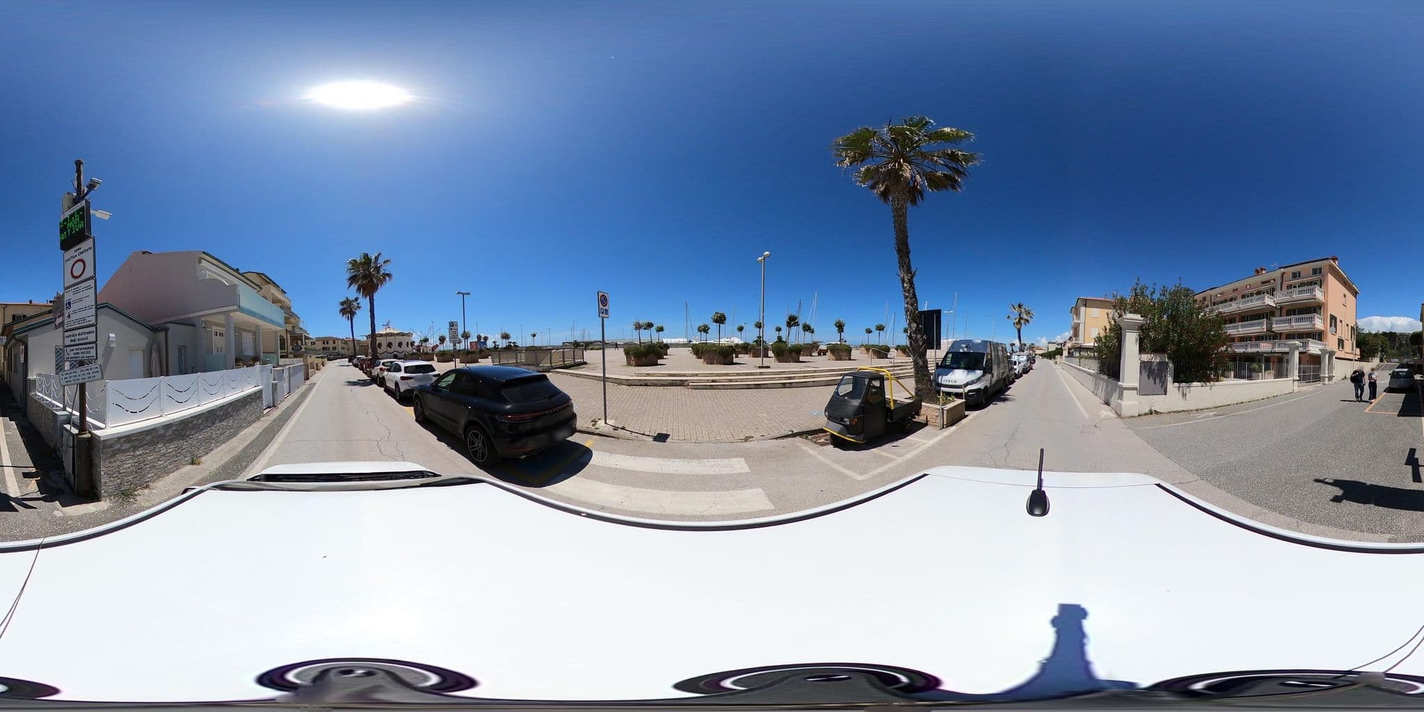 Street view near Residenza Santa Cecilia, San Vincenzo — © momix (CC BY-SA · Mapillary)