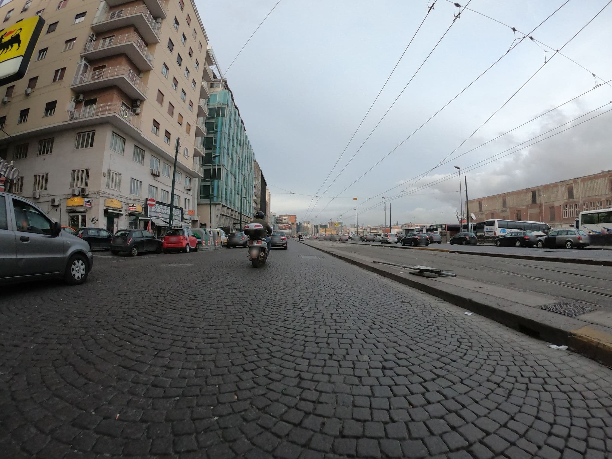 Street view near Hostel of the Sun, Porto — © richlv (CC BY-SA · Mapillary)
