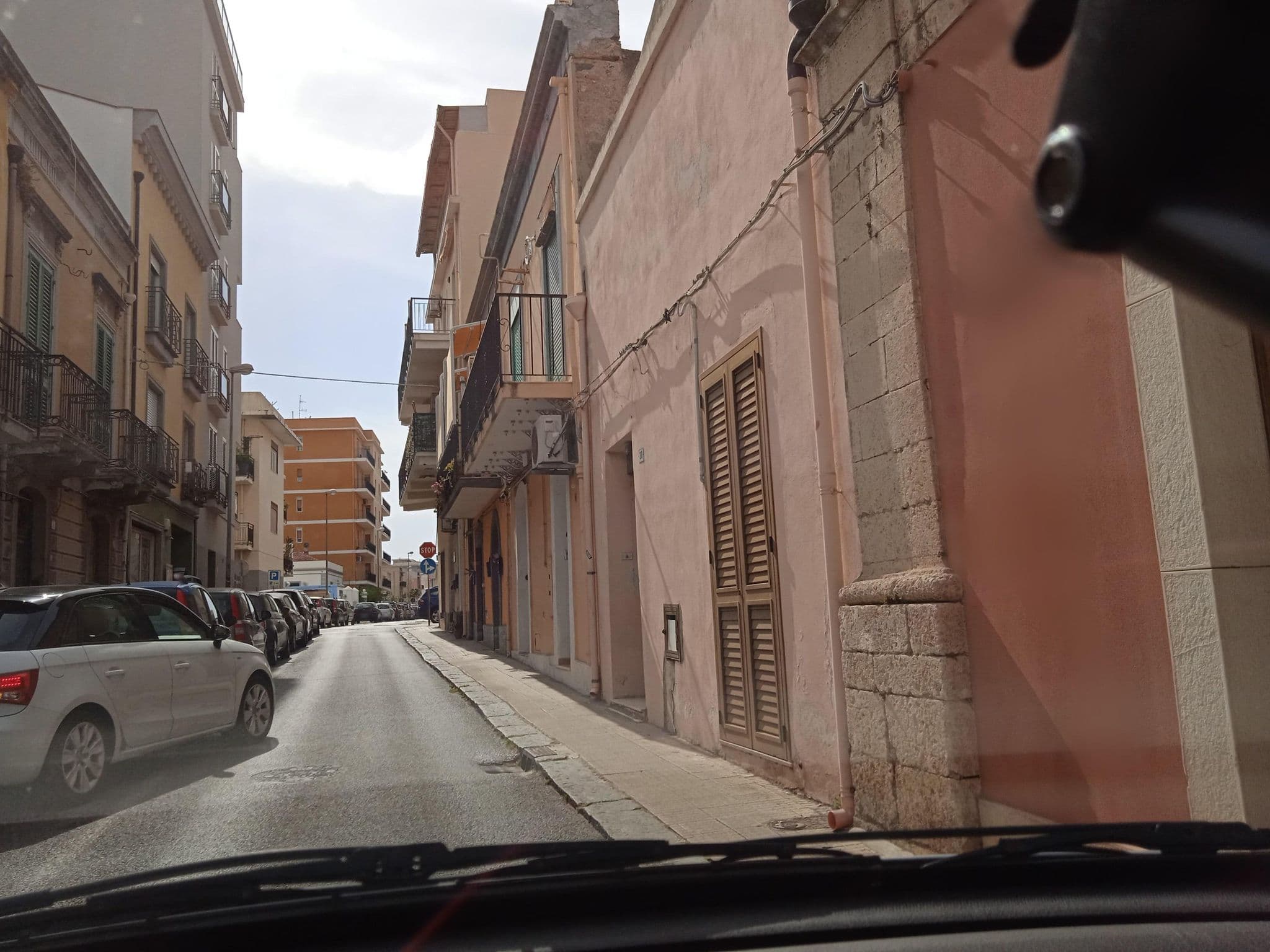 Street view near Pensione Cosenz, Milazzo — © p8fy9y9fs (CC BY-SA · Mapillary)