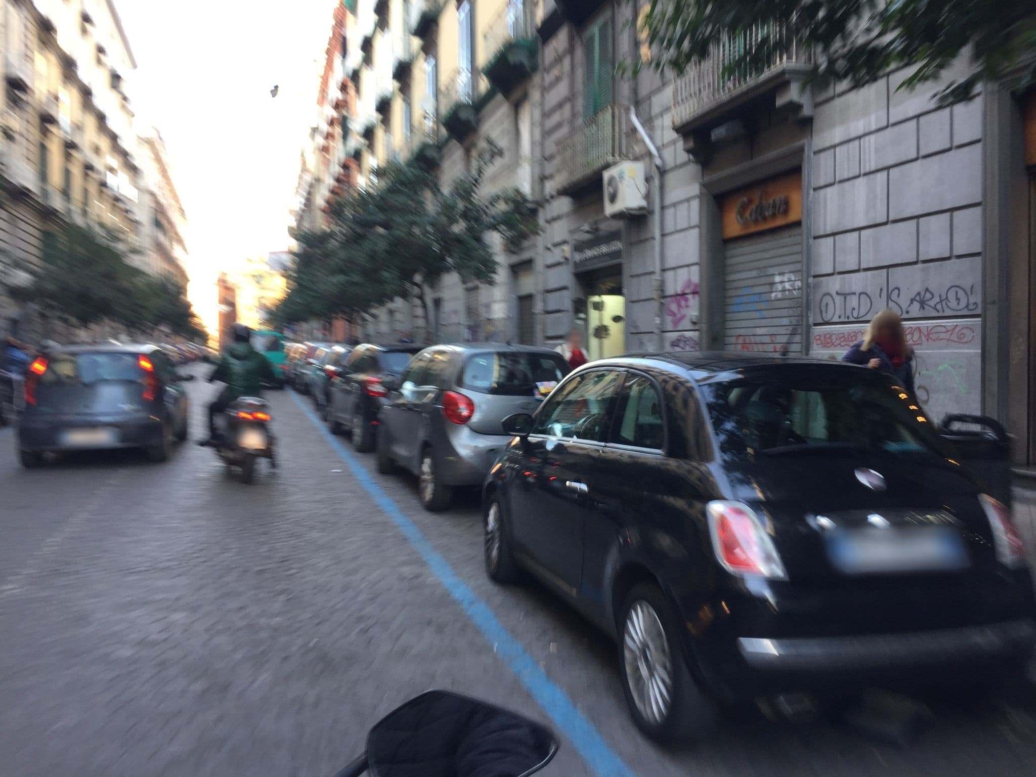 Street view near Hotel des Artistes, San Lorenzo — © luis92 (CC BY-SA · Mapillary)