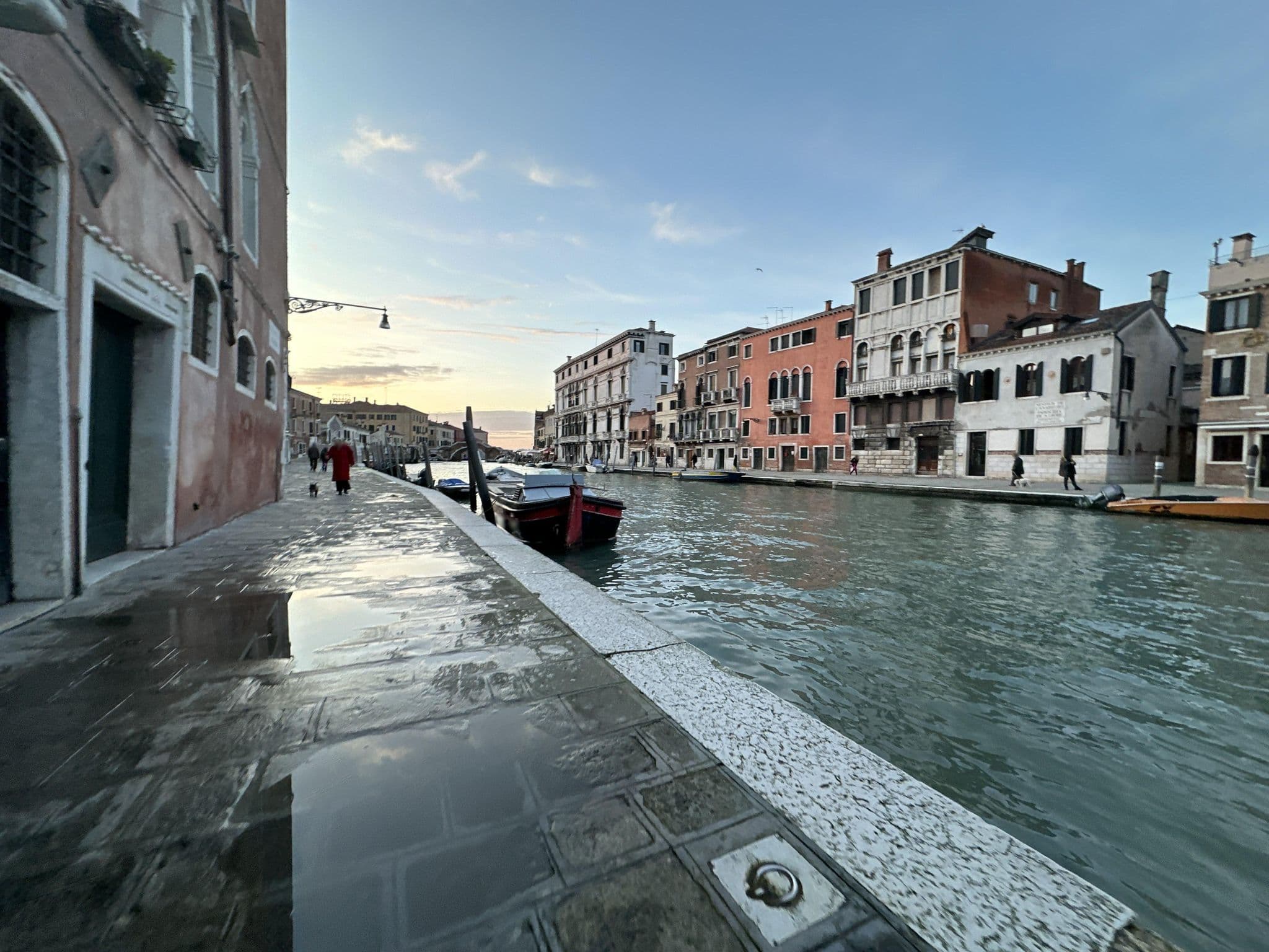 Street view near Ca' Dogaressa, Venice
