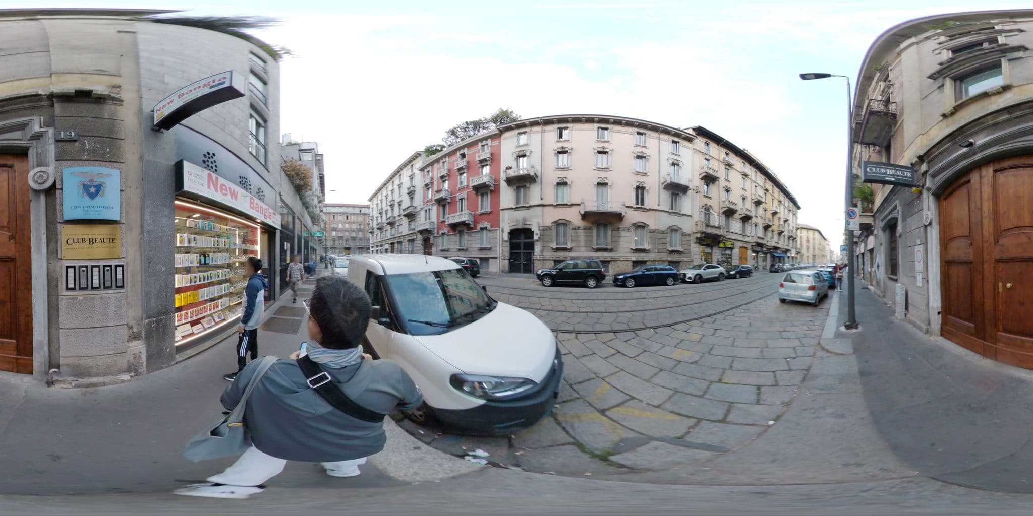 Street view near Hotel Calypso, Brera