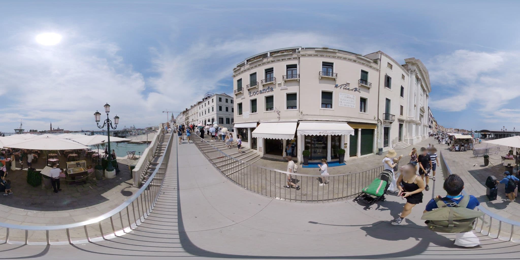 Street view near Locanda Vivaldi, Venice