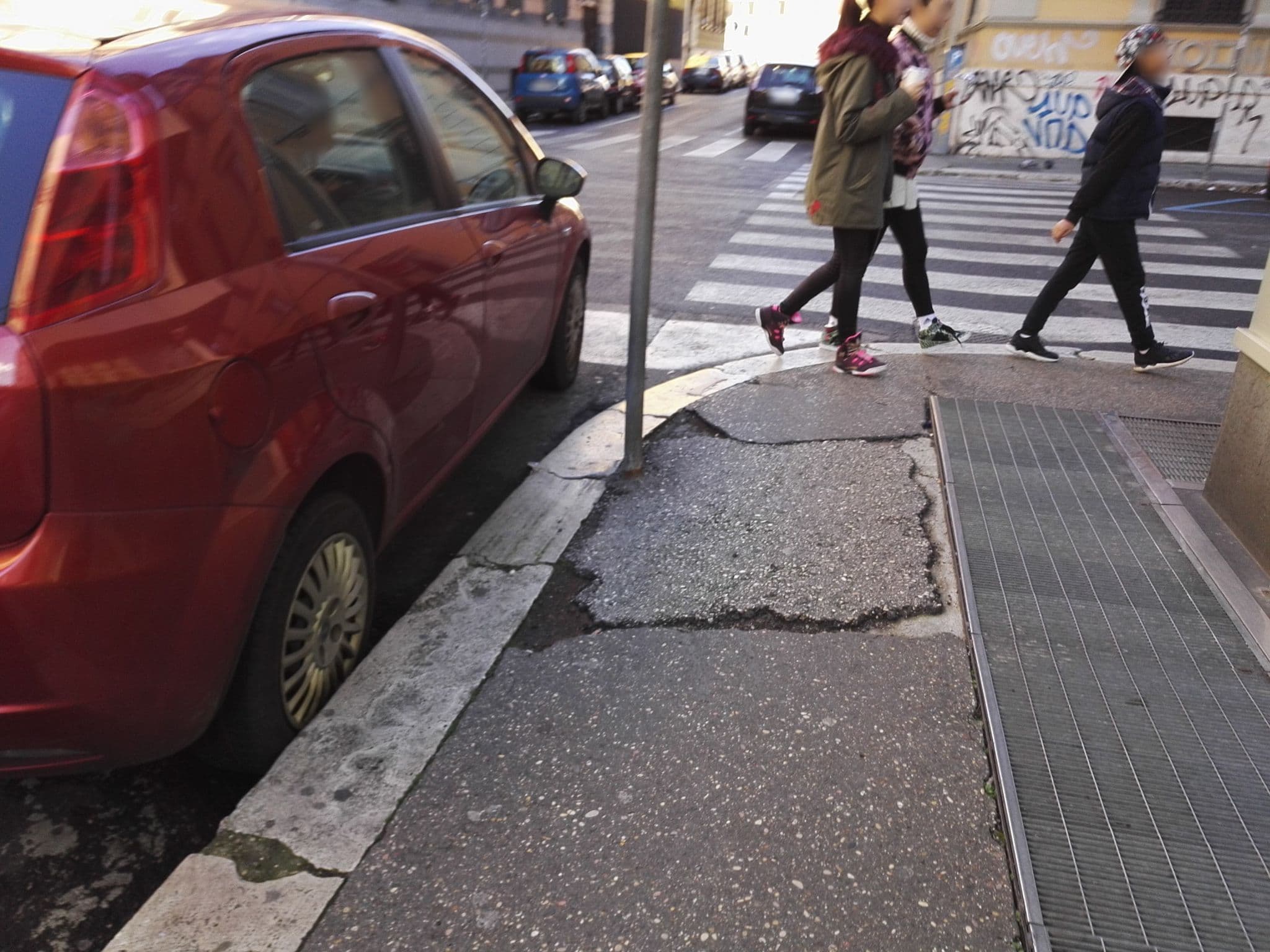 Street view near Hotel Prince Galles, Castro Pretorio