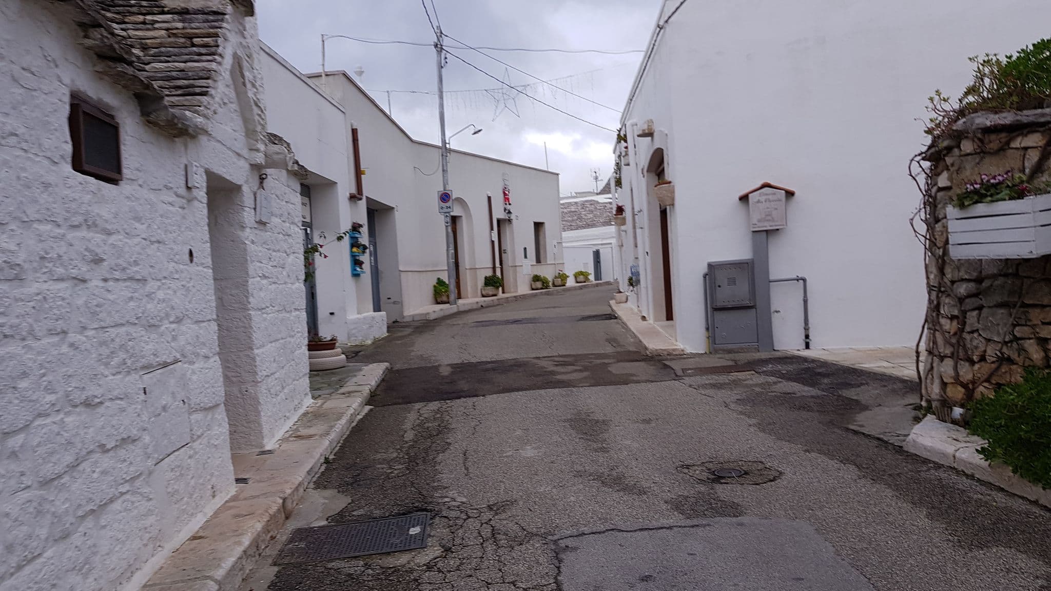 Street view near Trullieu Guesthouse, Alberobello — © ale_zena_it (CC BY-SA · Mapillary)