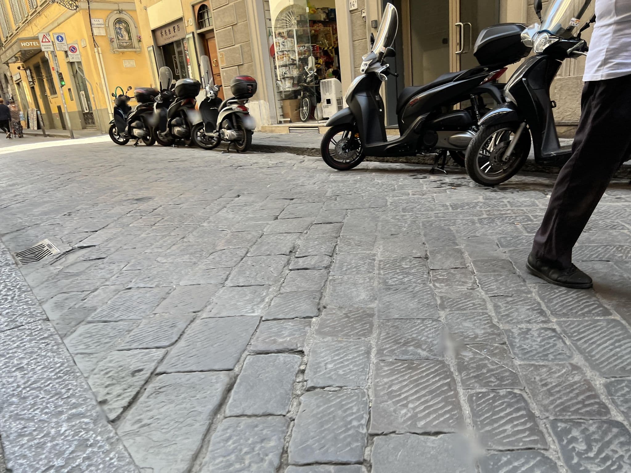 Street view near Giorgio, Florence