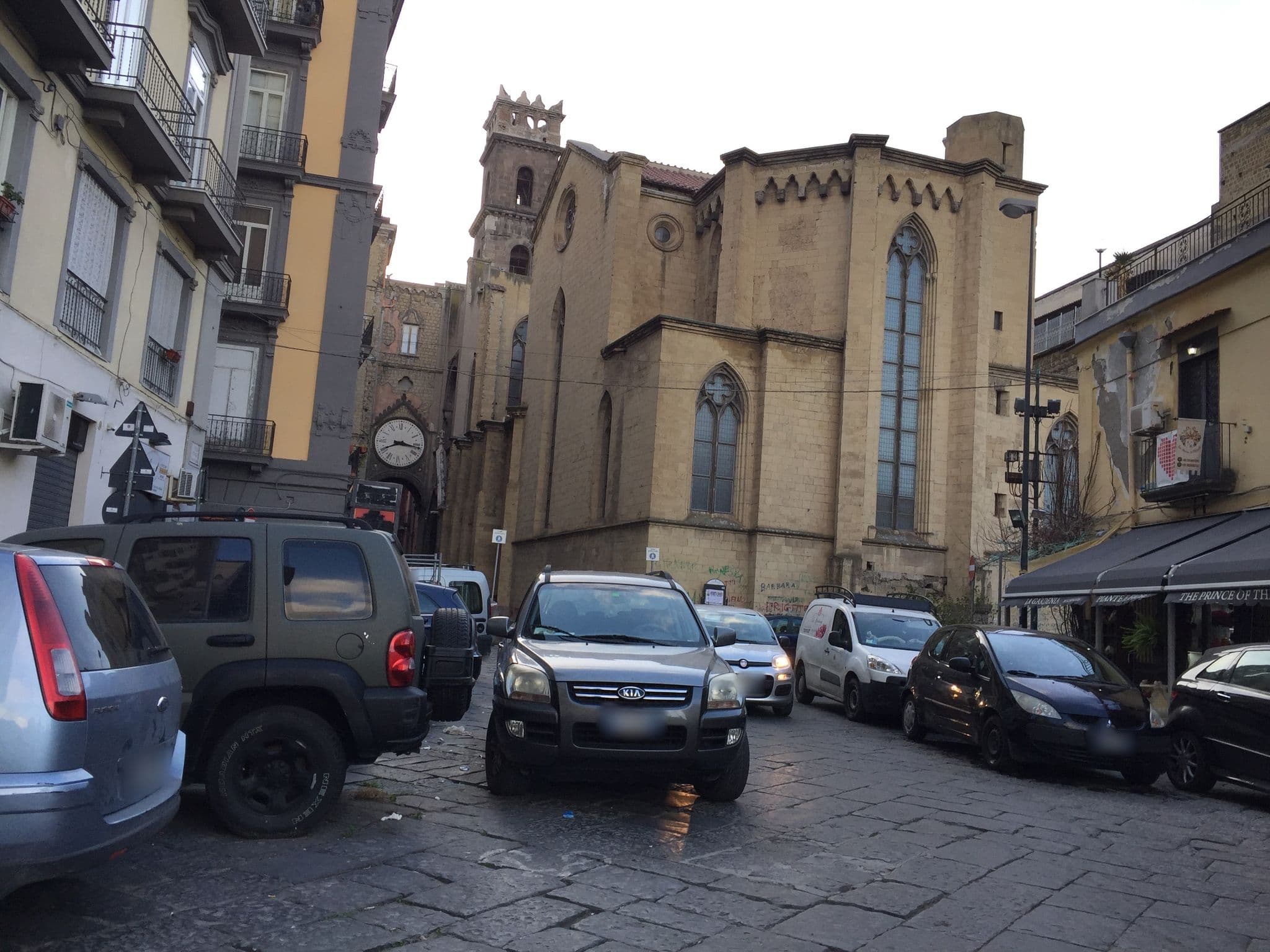 Street view near B&B La Storia di Napoli, Pendino — © richlv (CC BY-SA · Mapillary)