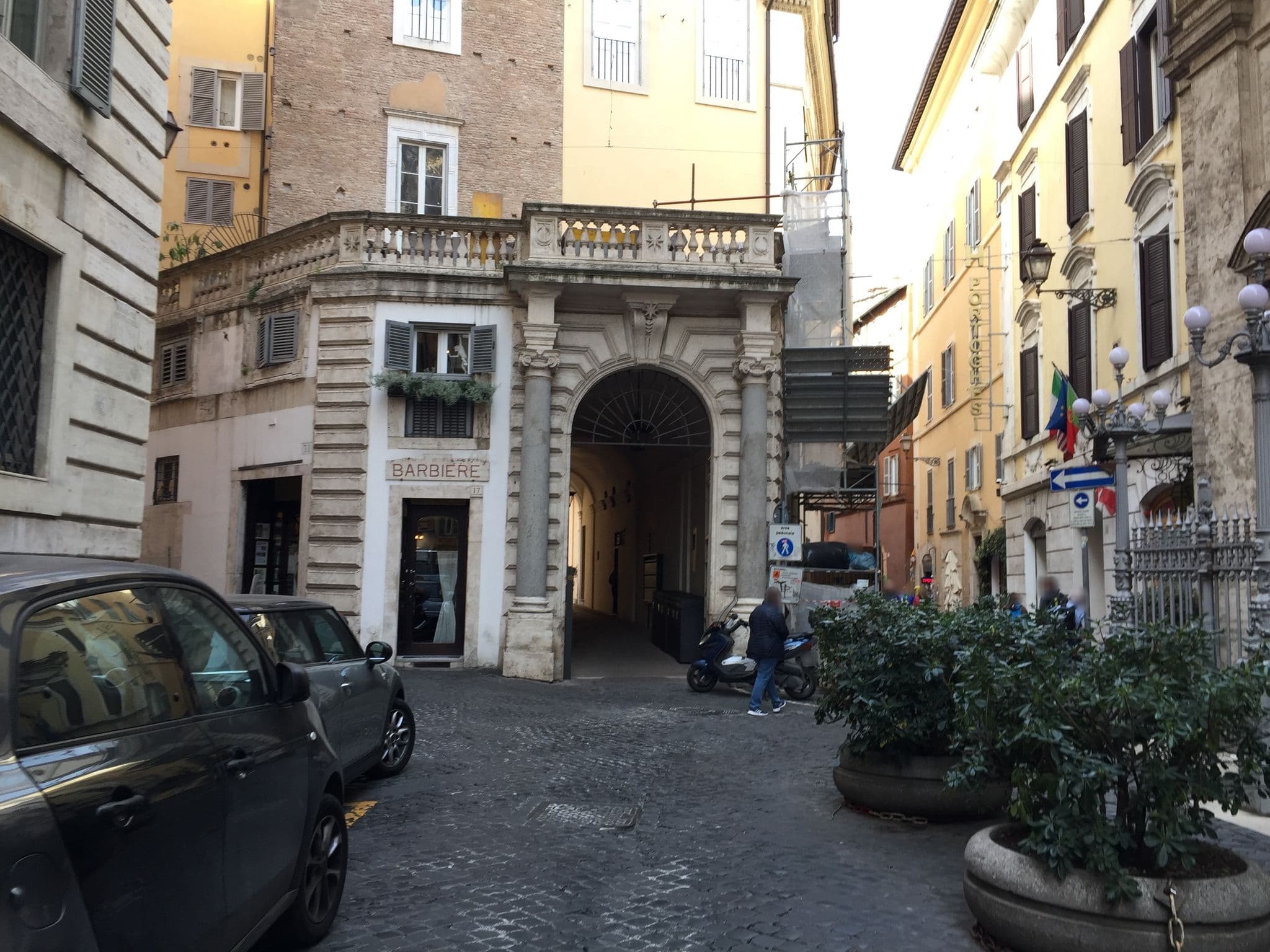 Street view near Albergo Portoghesi, Parione — © richlv (CC BY-SA · Mapillary)
