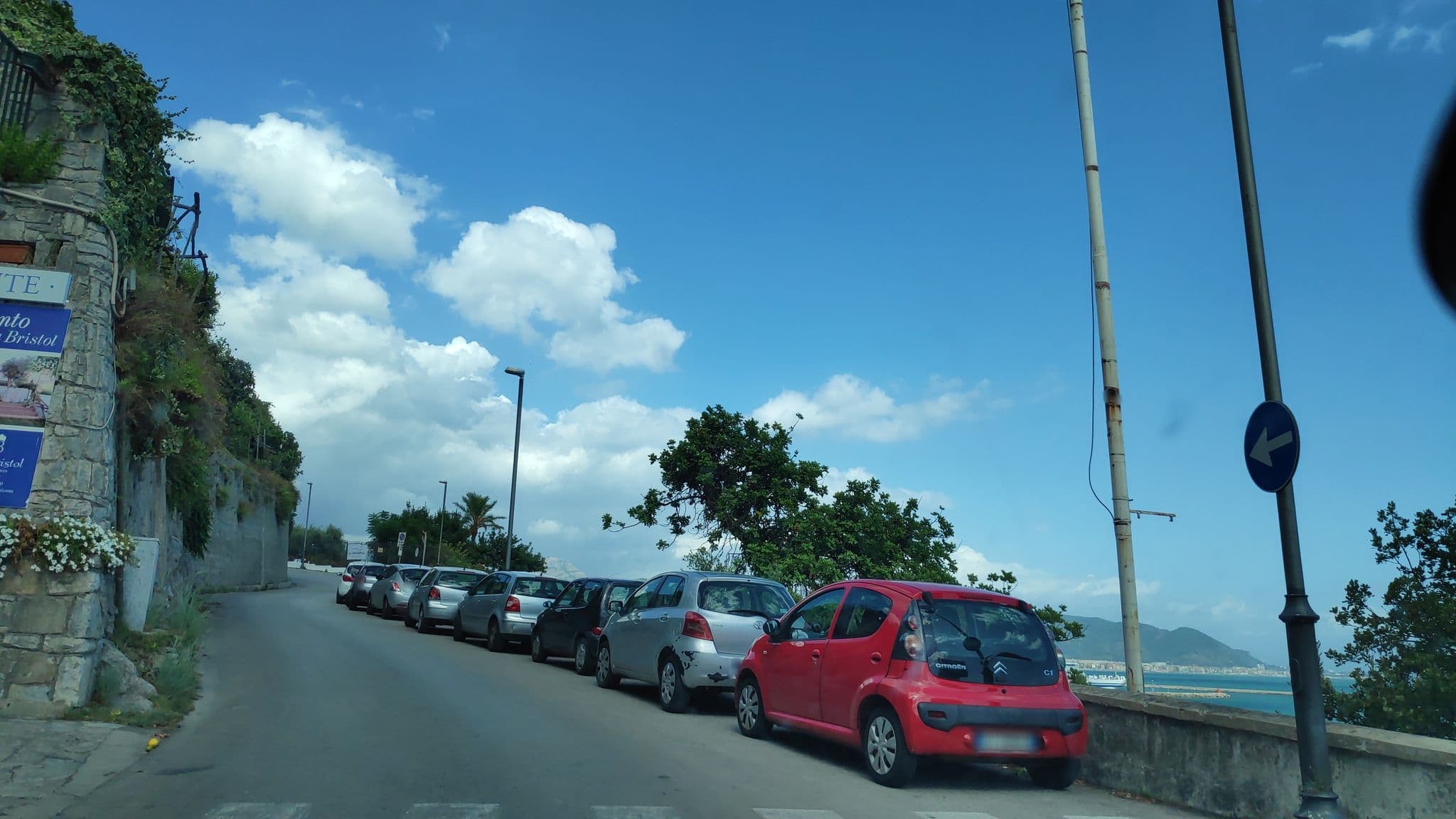 Street view near Bristol Hotel Restaurant, Vietri sul Mare — © marcuscalabresus (CC BY-SA · Mapillary)