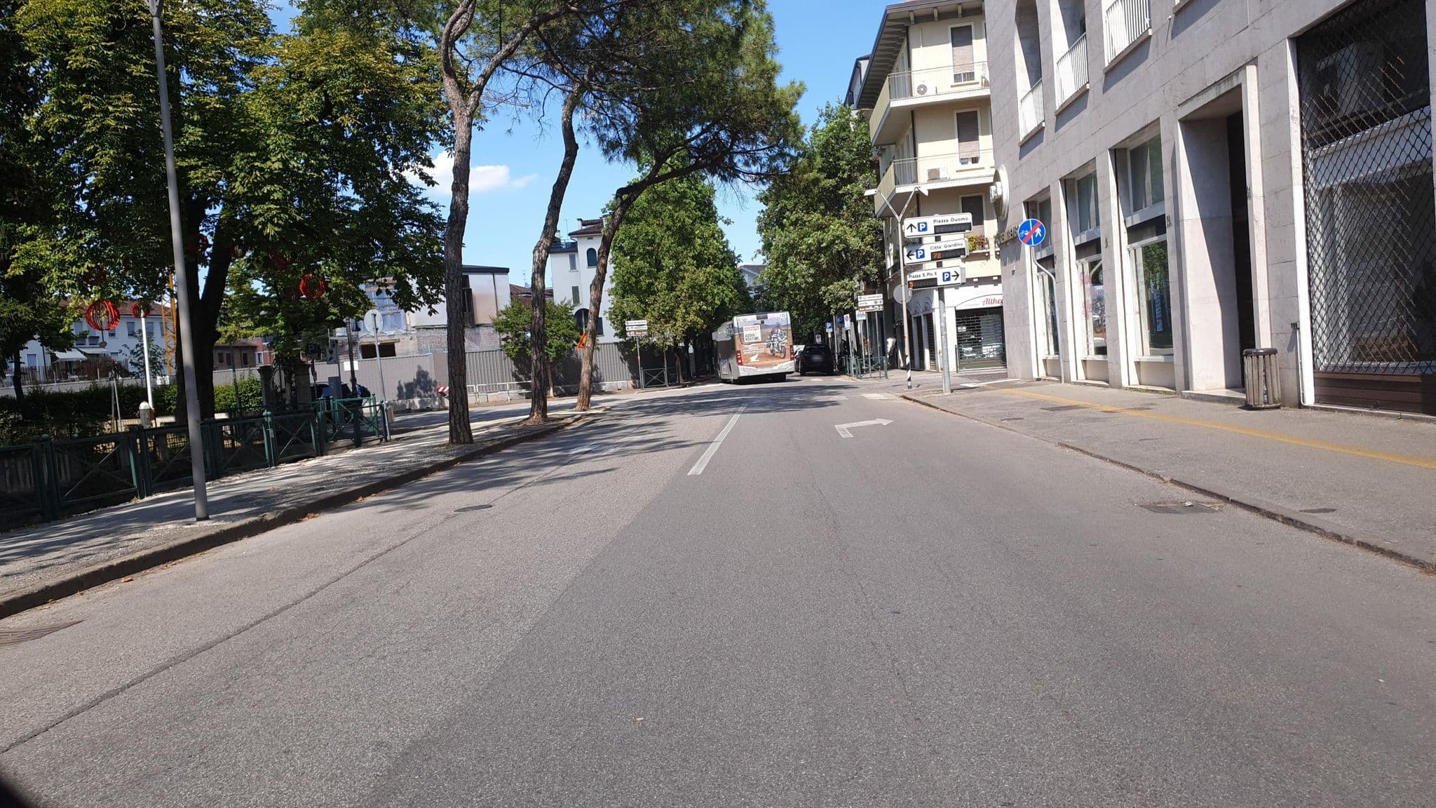 Street view near B&B Hotel Treviso, Treviso — © voschix (CC BY-SA · Mapillary)