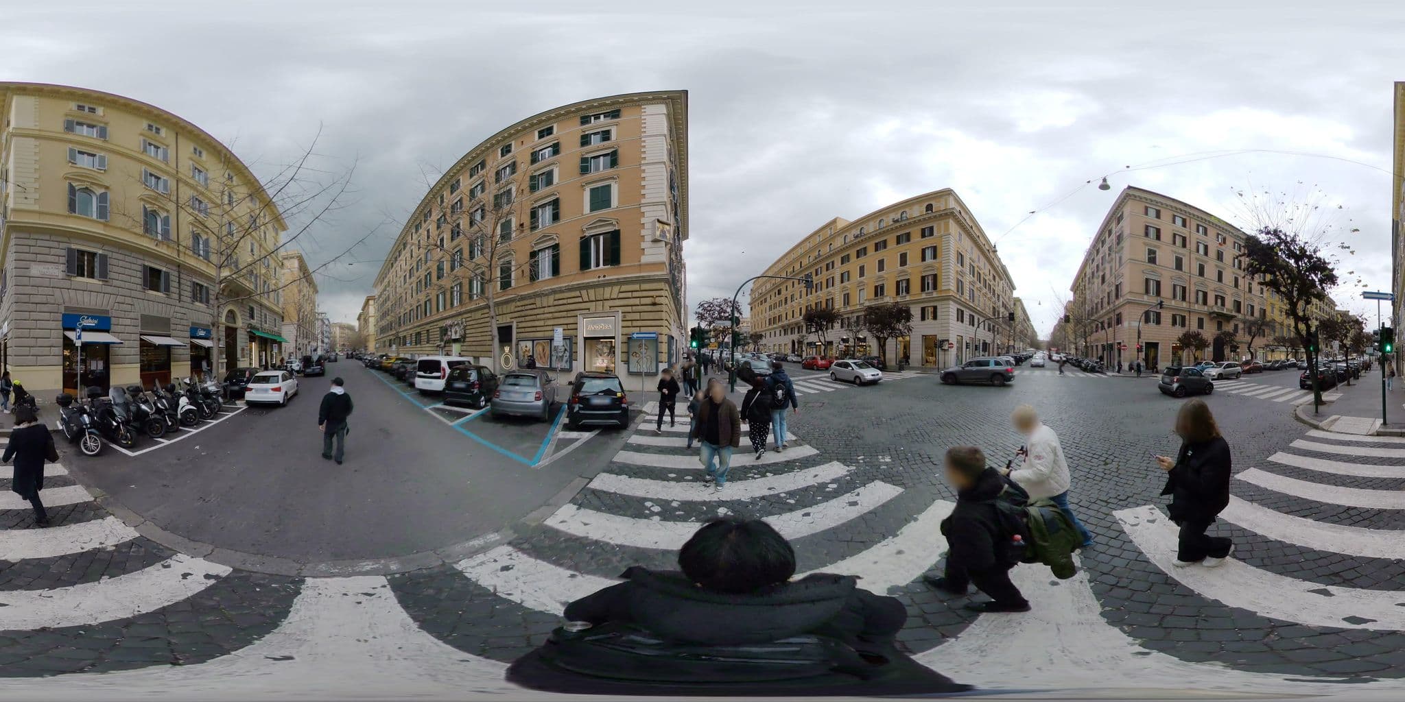 Street view near THE PLACE 217, Prati — © akiyoshiii213 (CC BY-SA · Mapillary)