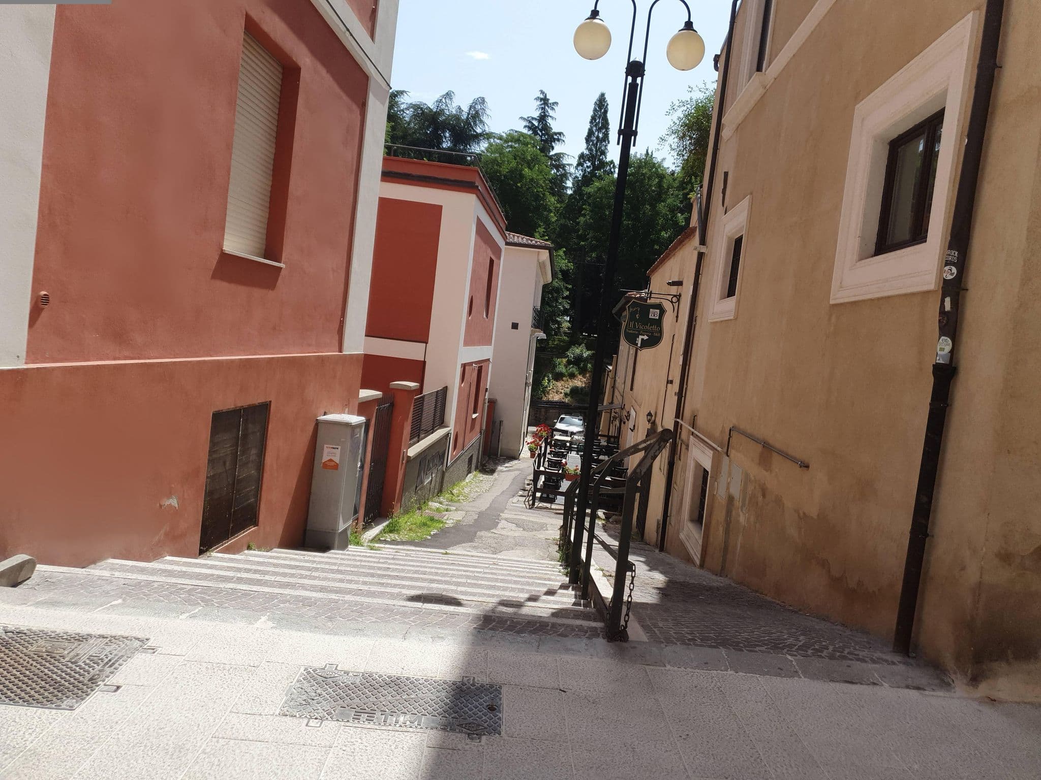 Street view near Il Vicoletto B&B, L'Aquila — © AlixGil (CC BY-SA · Mapillary)
