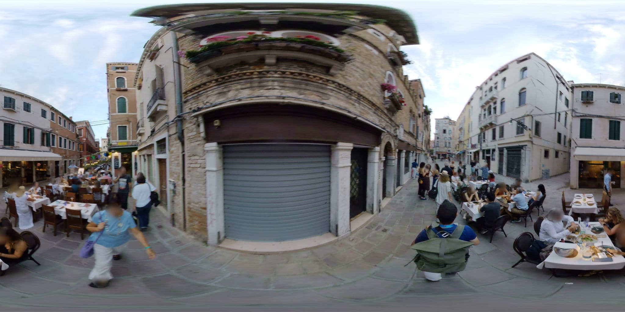 Street view near Del Forno Vecchio di Venezia, Venice