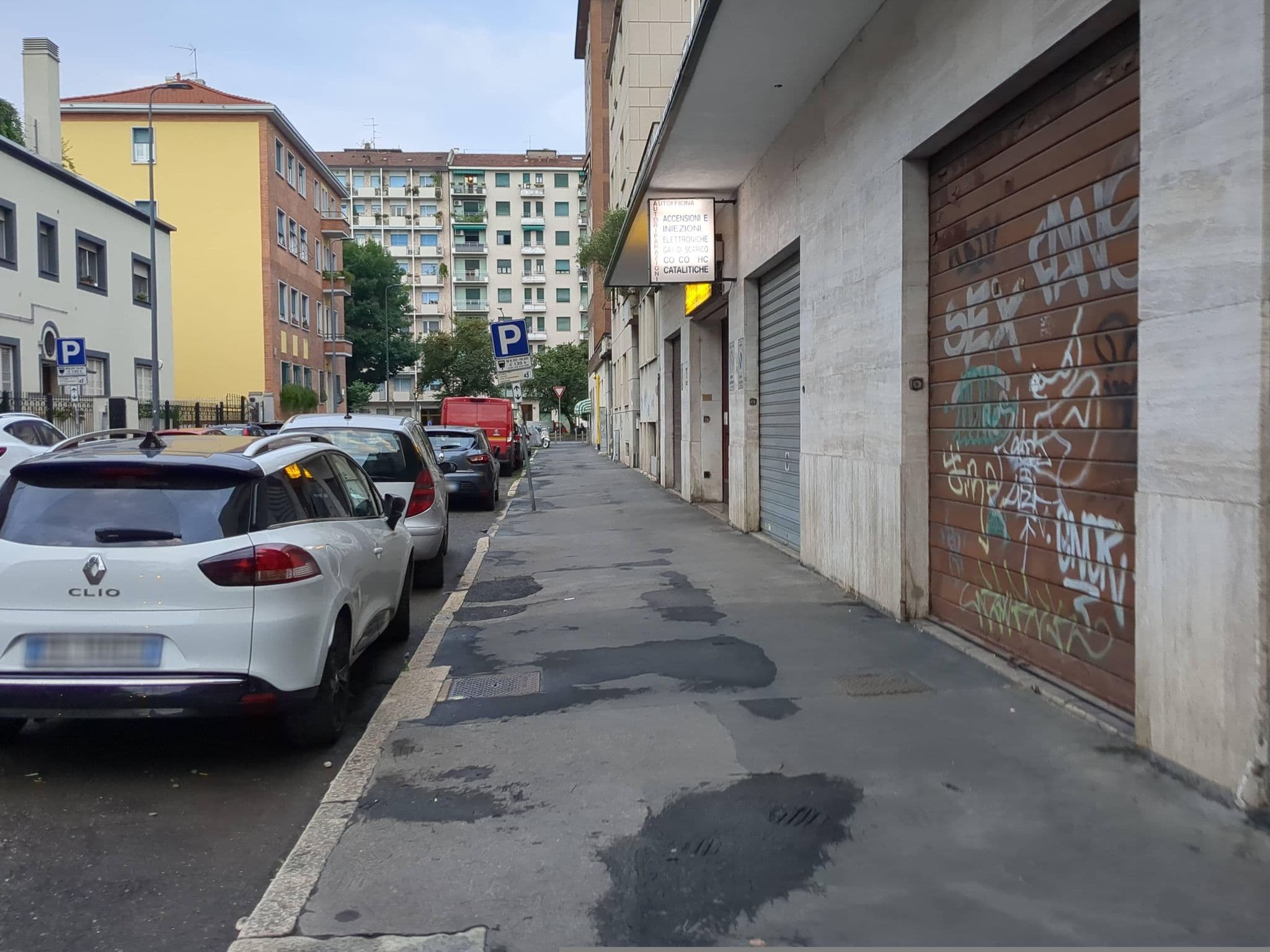Street view near B&B Villa Milano, Chinatown — © jacopofar (CC BY-SA · Mapillary)