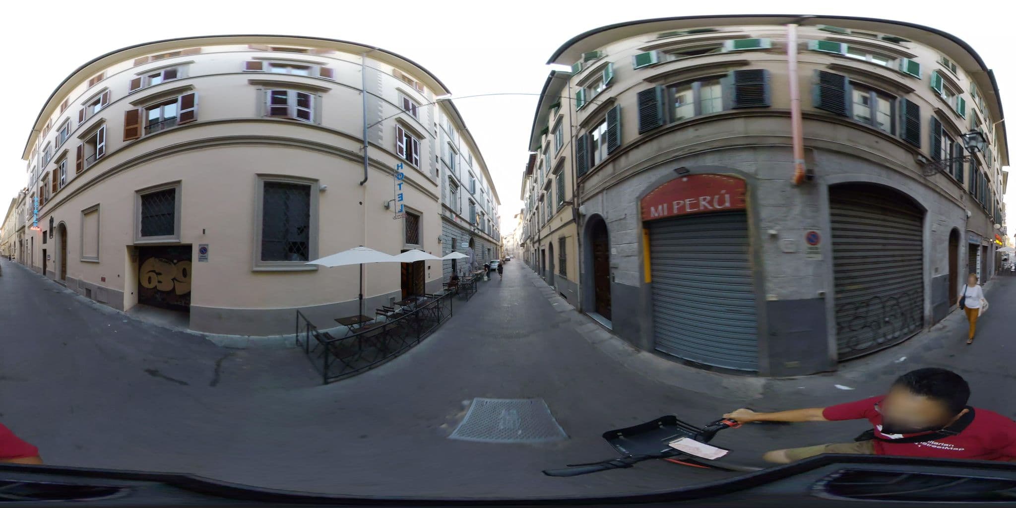 Street view near Locanda della Musica, Florence