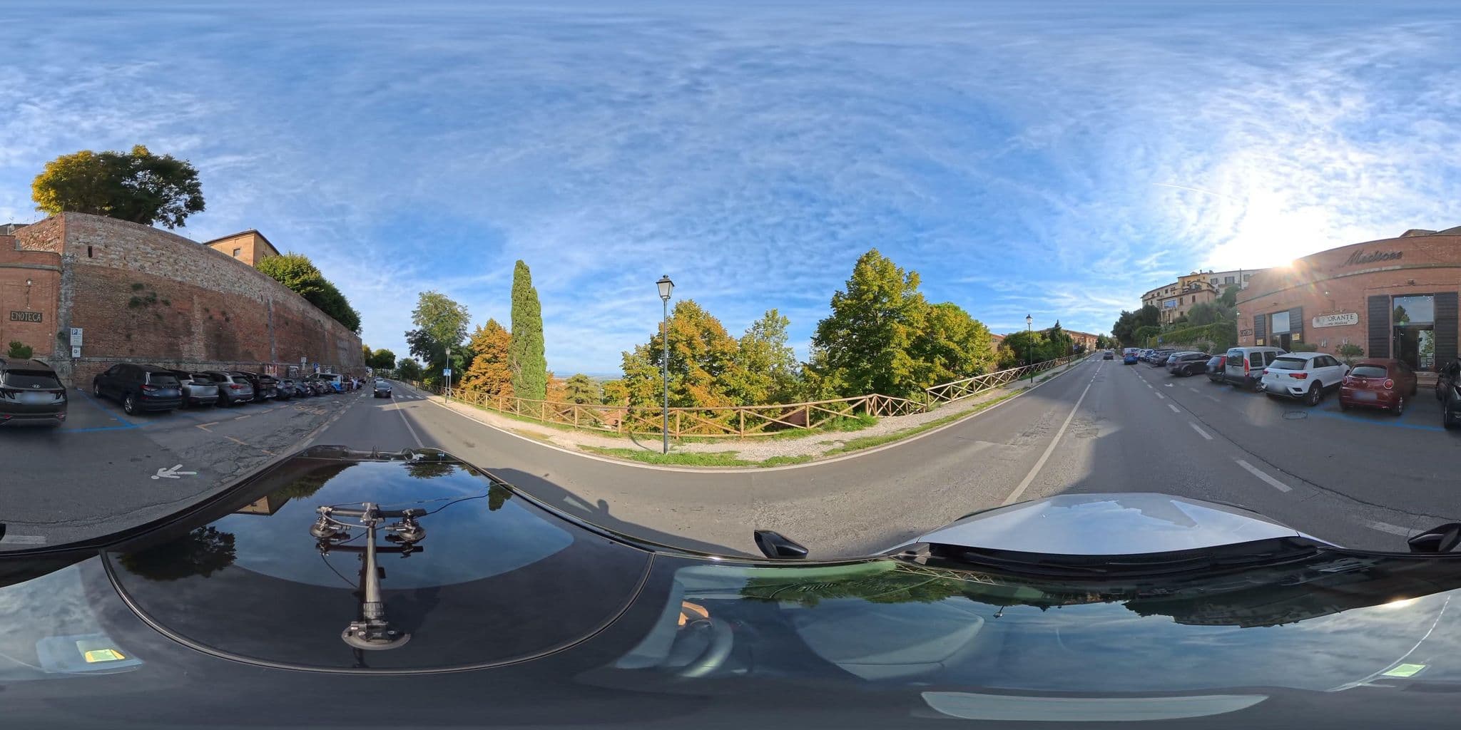 Street view near La Corte Medicea, Montepulciano — © Polinomia (CC BY-SA · Mapillary)